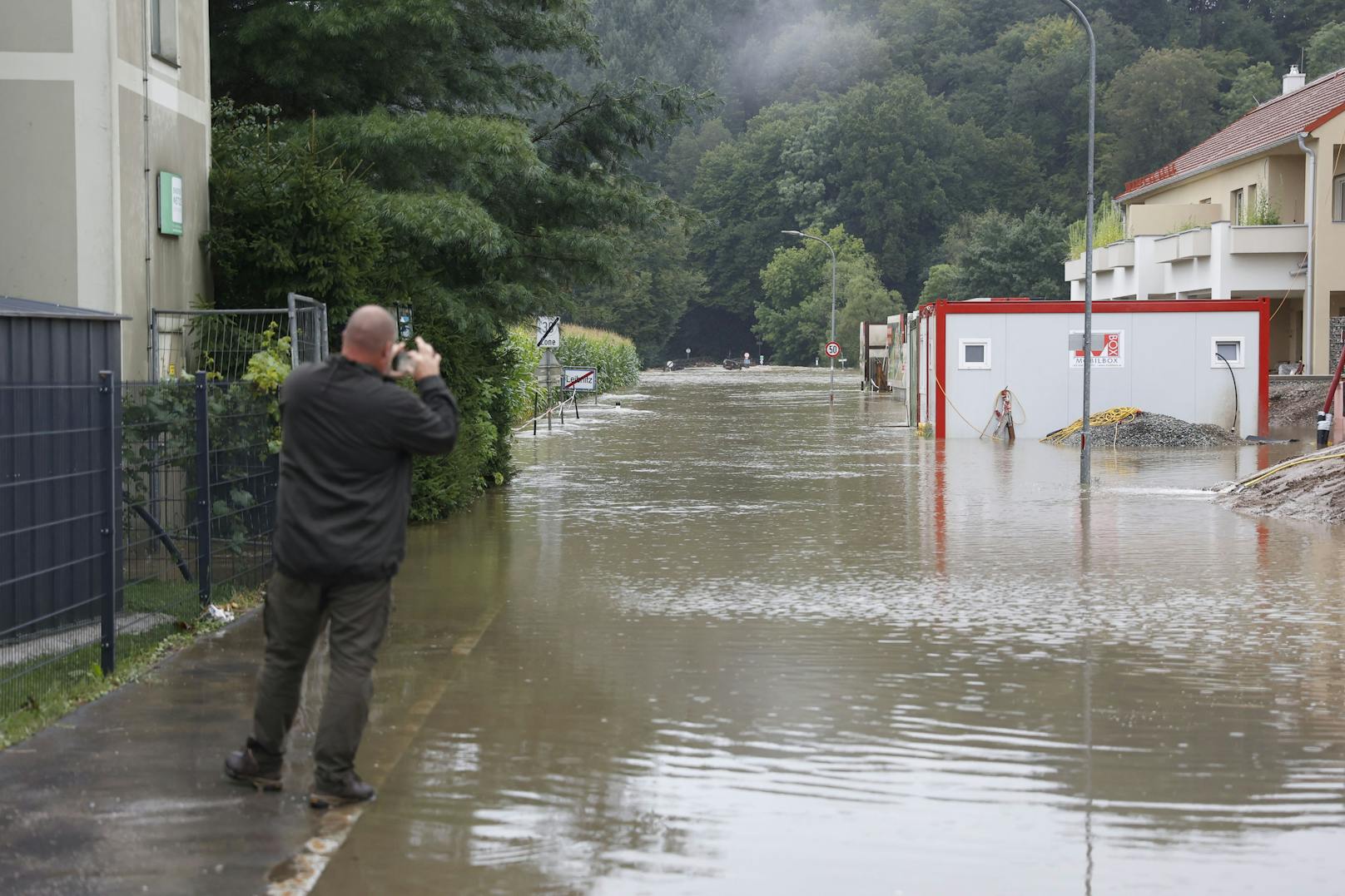 Viele Gebäude sind bei Hochwasser "unterversichert" – die Versicherung muss dabei nicht für den gesamten Schaden aufkommen.&nbsp;