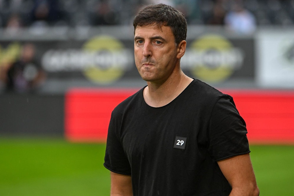 Joachim Standfest erzählte, dass Alexander Schmidt wohl zur Austria wechseln wird. 