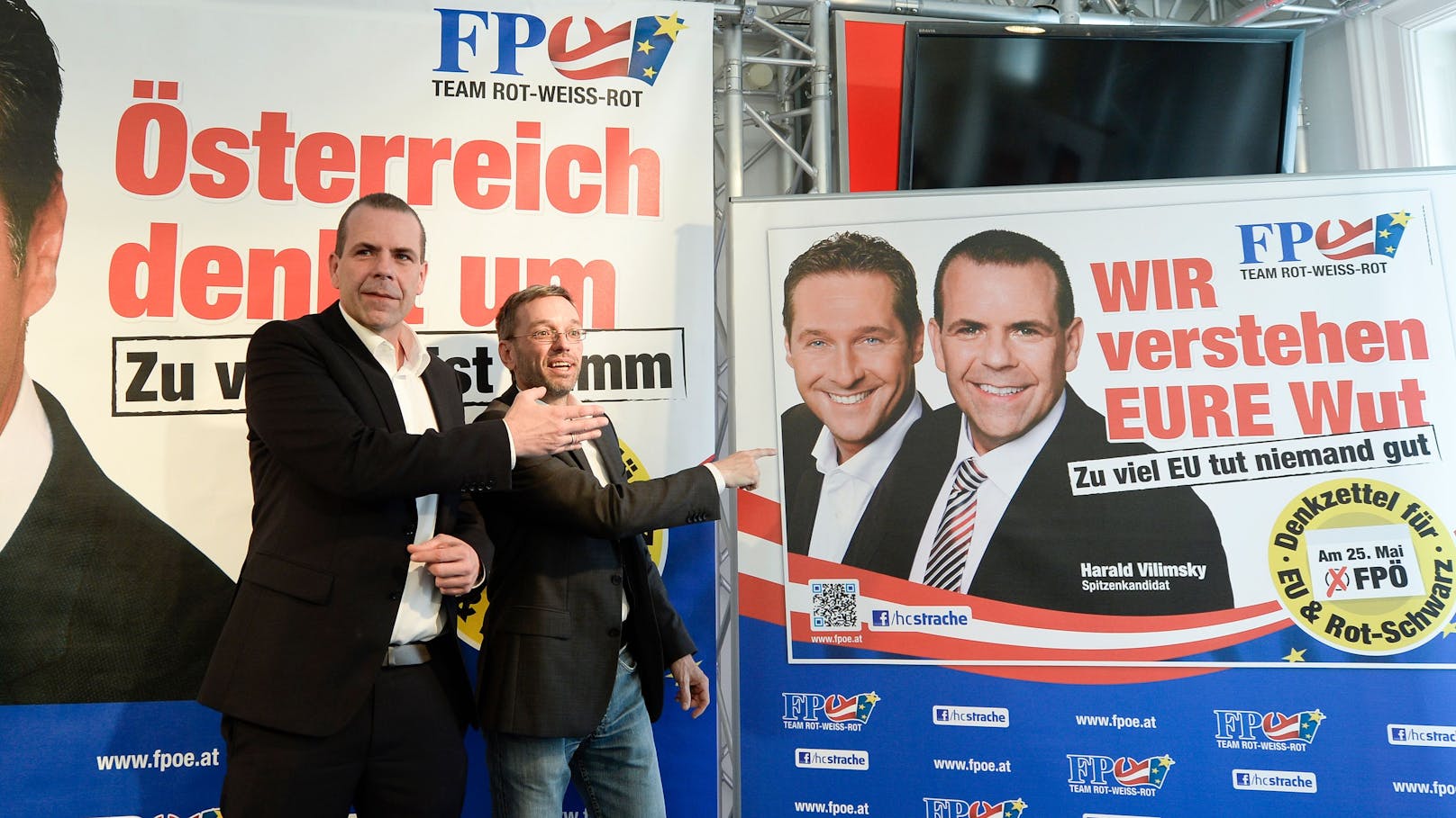 Anno 2014: Harald Vilimsky (l.) und Herbert Kickl bei der FPÖ-Plakatpräsentation zur EU-Wahl.