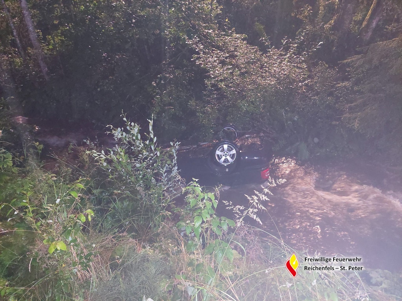 Heute.at - Vater sorgt sich um Sohn (18) und findet ihn tot im Bach