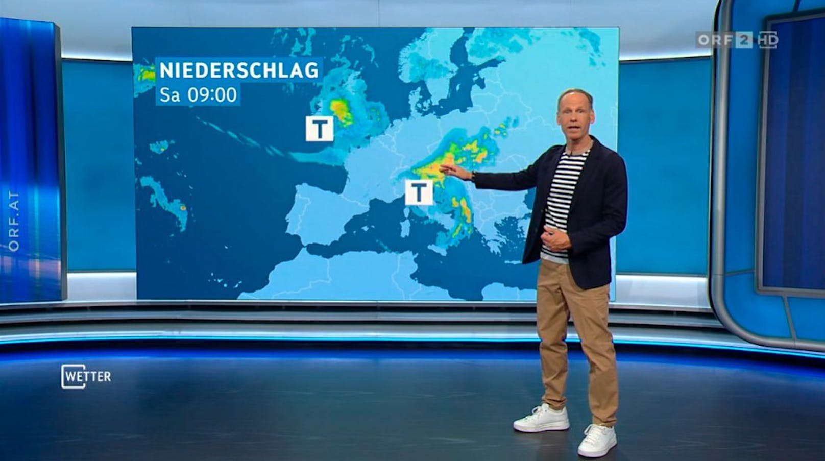 Meteorologe Marcus Wadsak während einer Wetterprognose am 4. August 2023 im ORF.