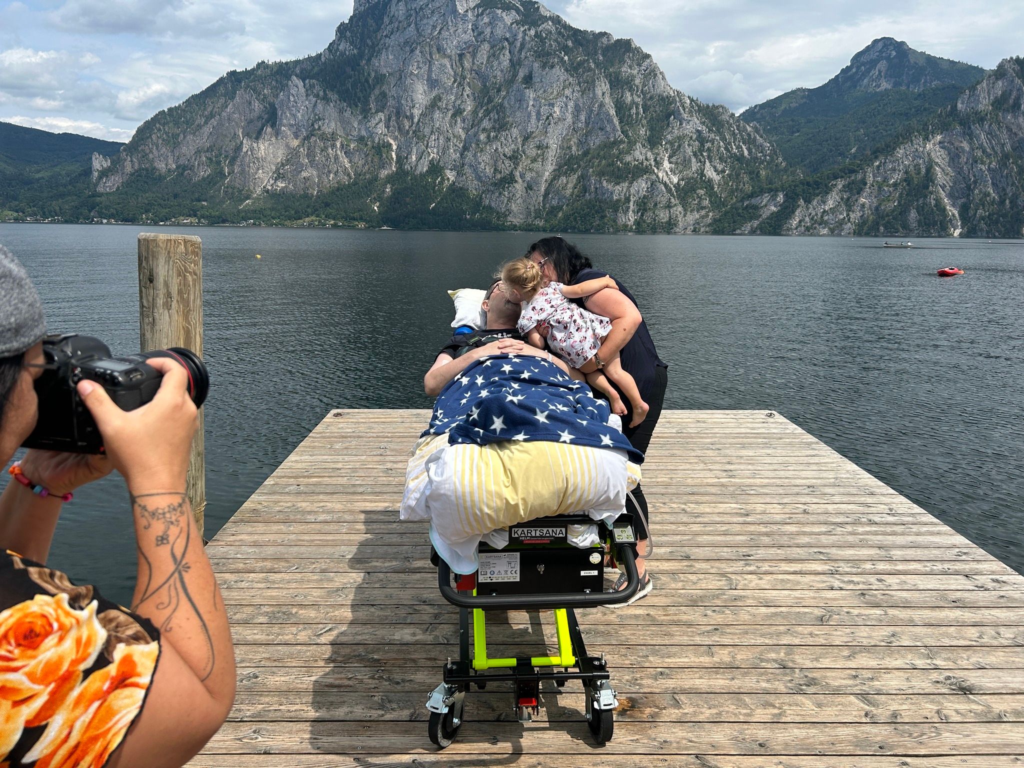 Am Traunsee konnte sich die Familie noch von dem schwer kranken Mann verabschieden.