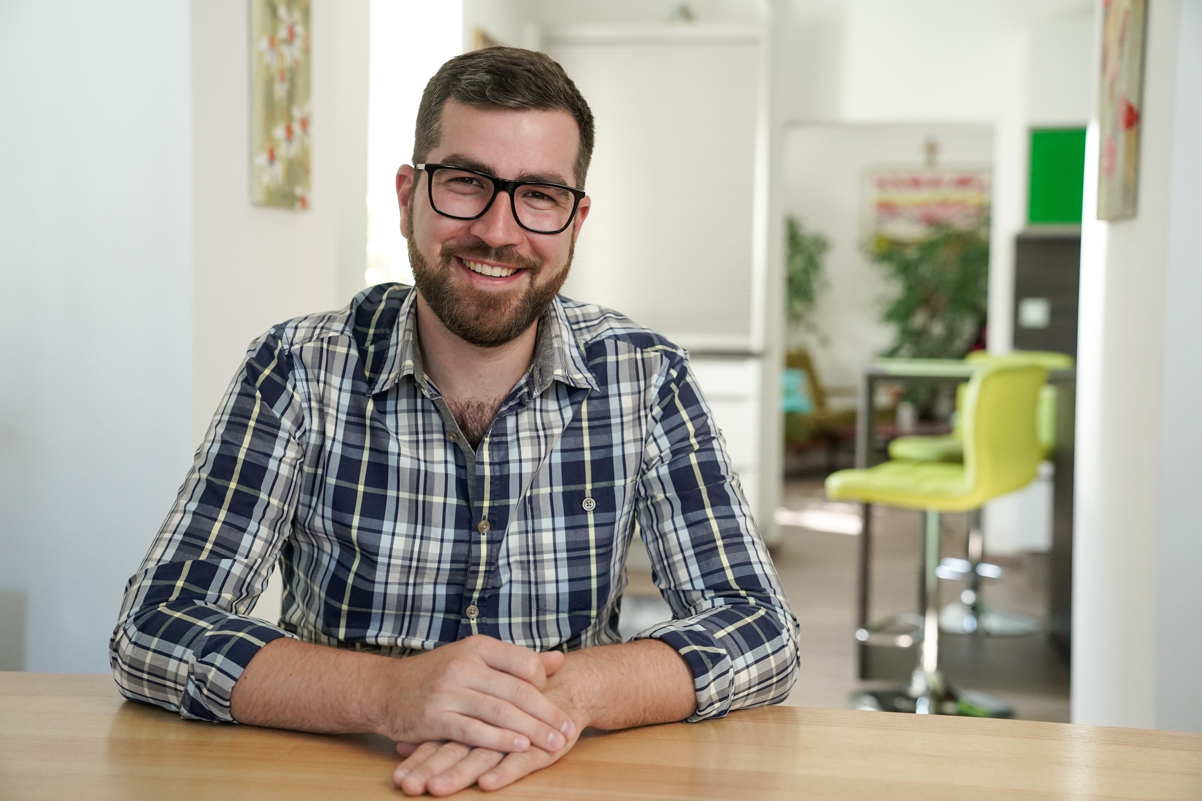 Alex (30) scheiterte am Online-Dating.