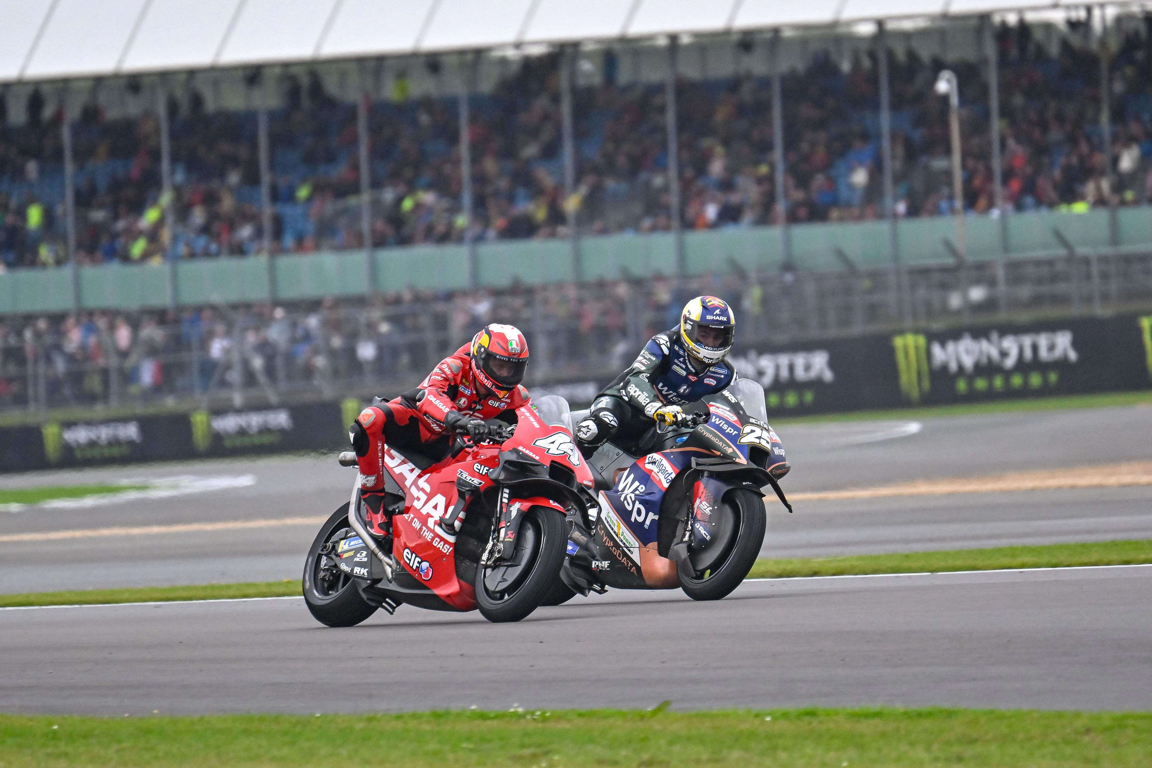 Espargaro siegt vor Bagnaia.