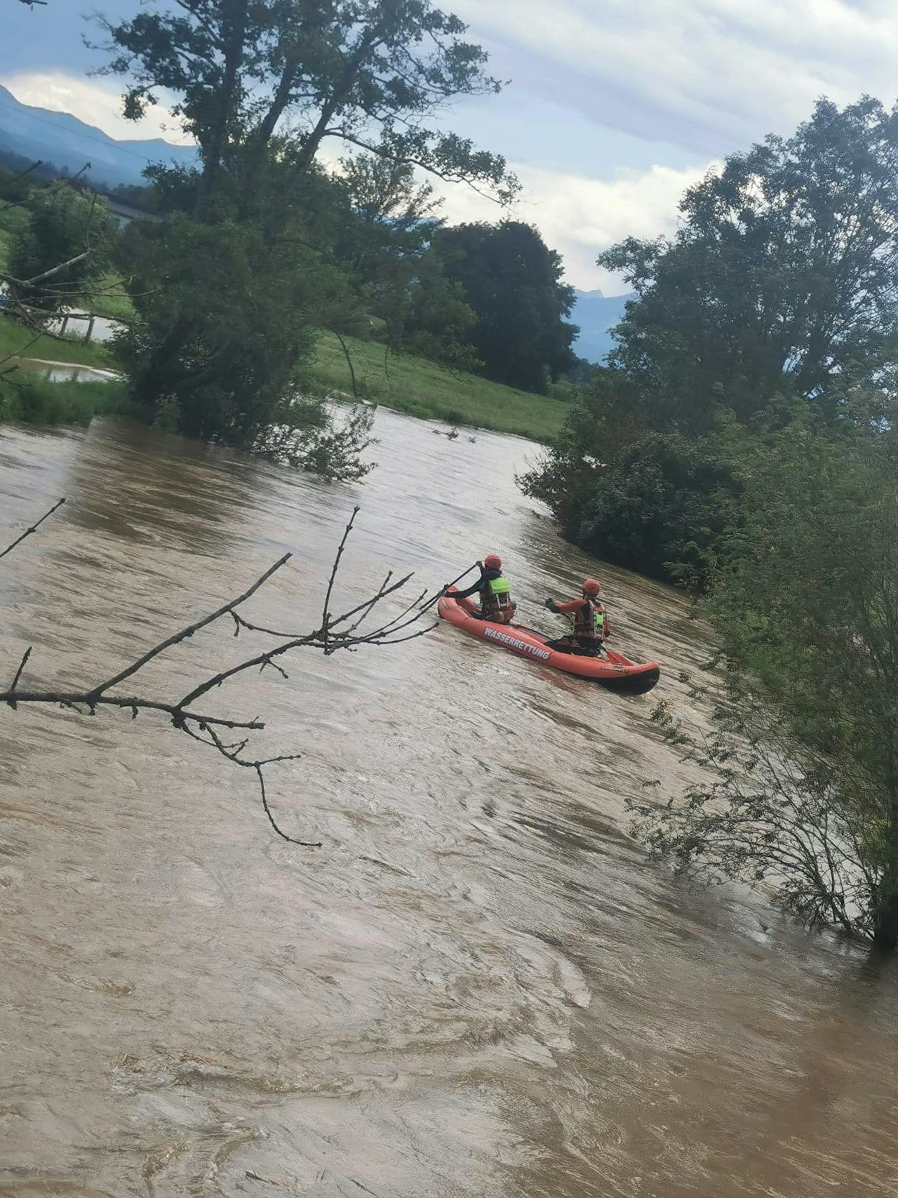 Heute.at - Radfahrer von Flut mitgerissen – Todesopfer in Kärnten