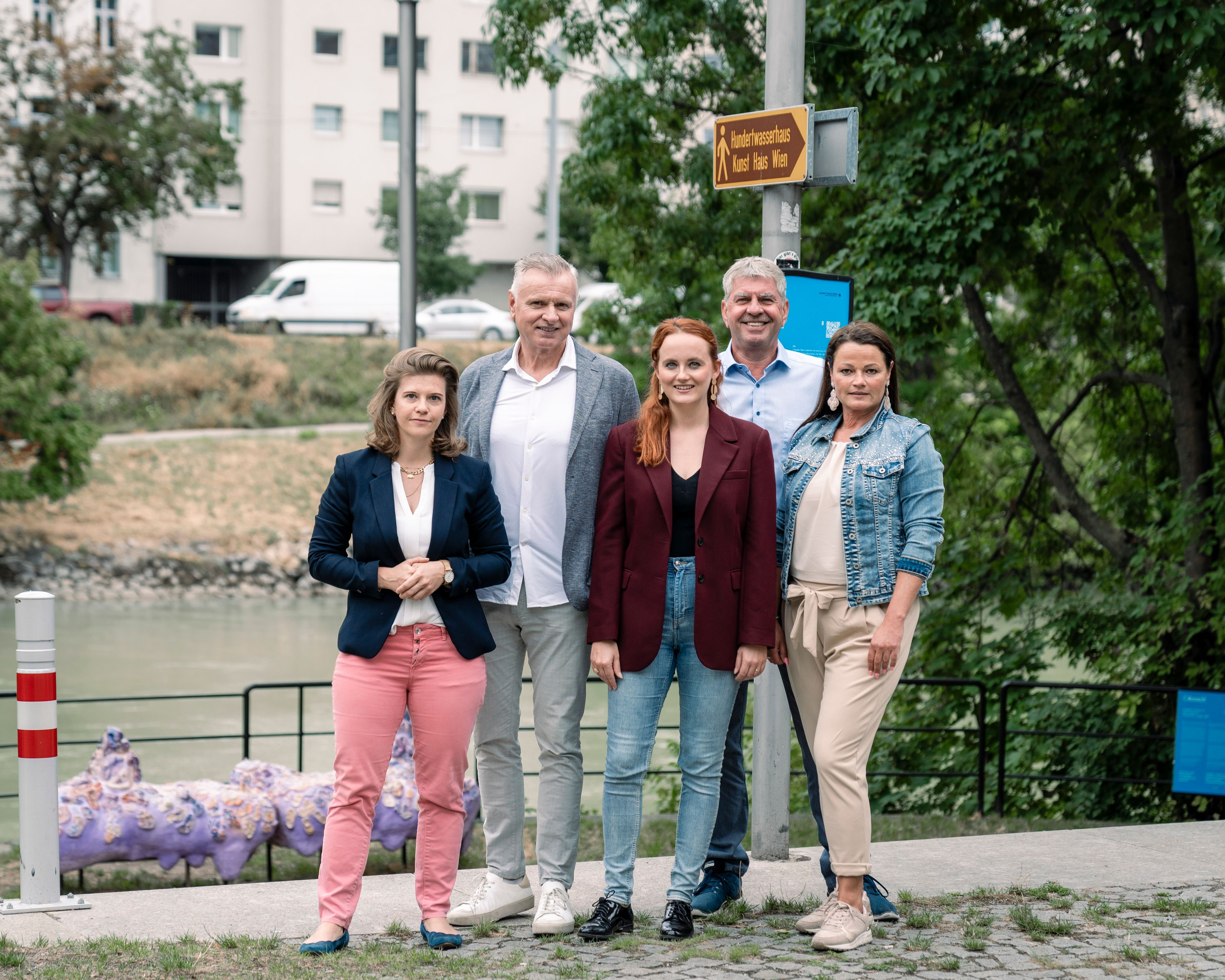 Gemeinderätin & Verkehrssprecherin Elisabeth Olischar, Bezirksrat Karl Koy, Gemeinderätin für die Landstraße Laura Sachslehner, Klubobmann der VP Landstraße Ernst Tauschmann, Klubobfrau der VP Simmering Anita Müllner (v.l.)