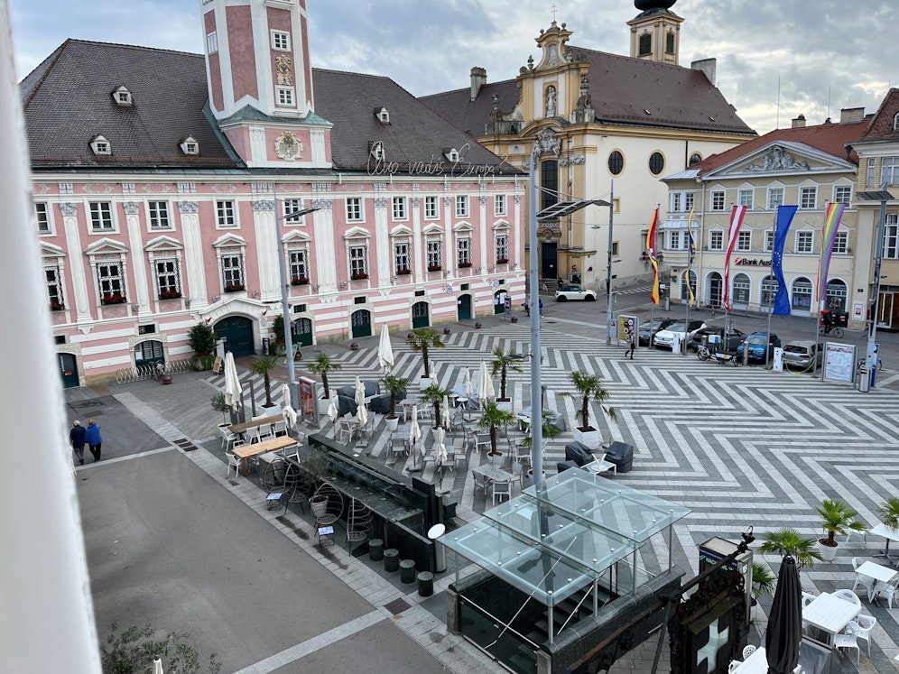 Leere Schanigärten in St. Pölten am 7. August