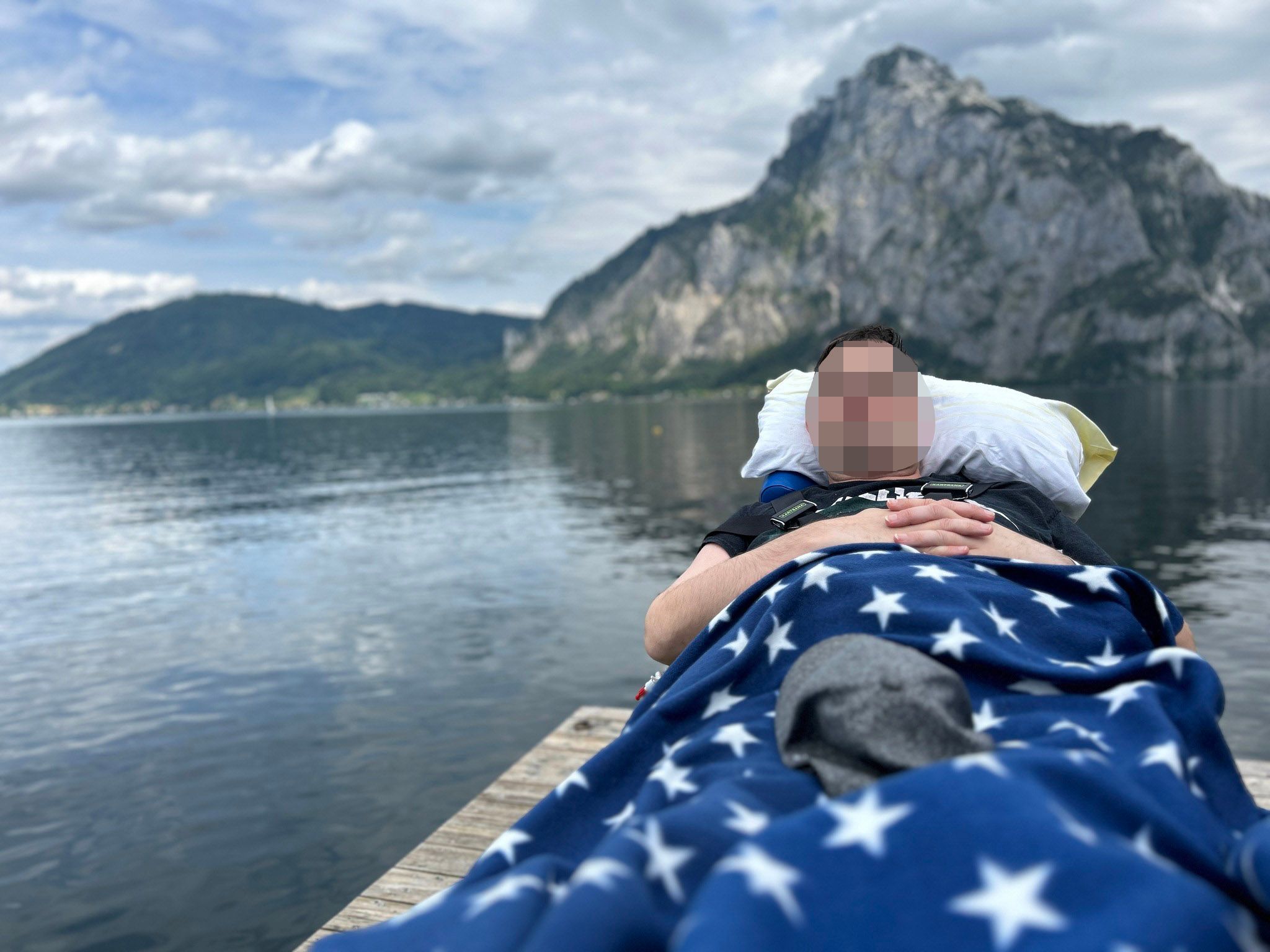 Kurz nach seinem letzten Ausflug an den Traunsee starb Gerhard (46). Die Anteilnahme auf Facebook ist überwältigend.