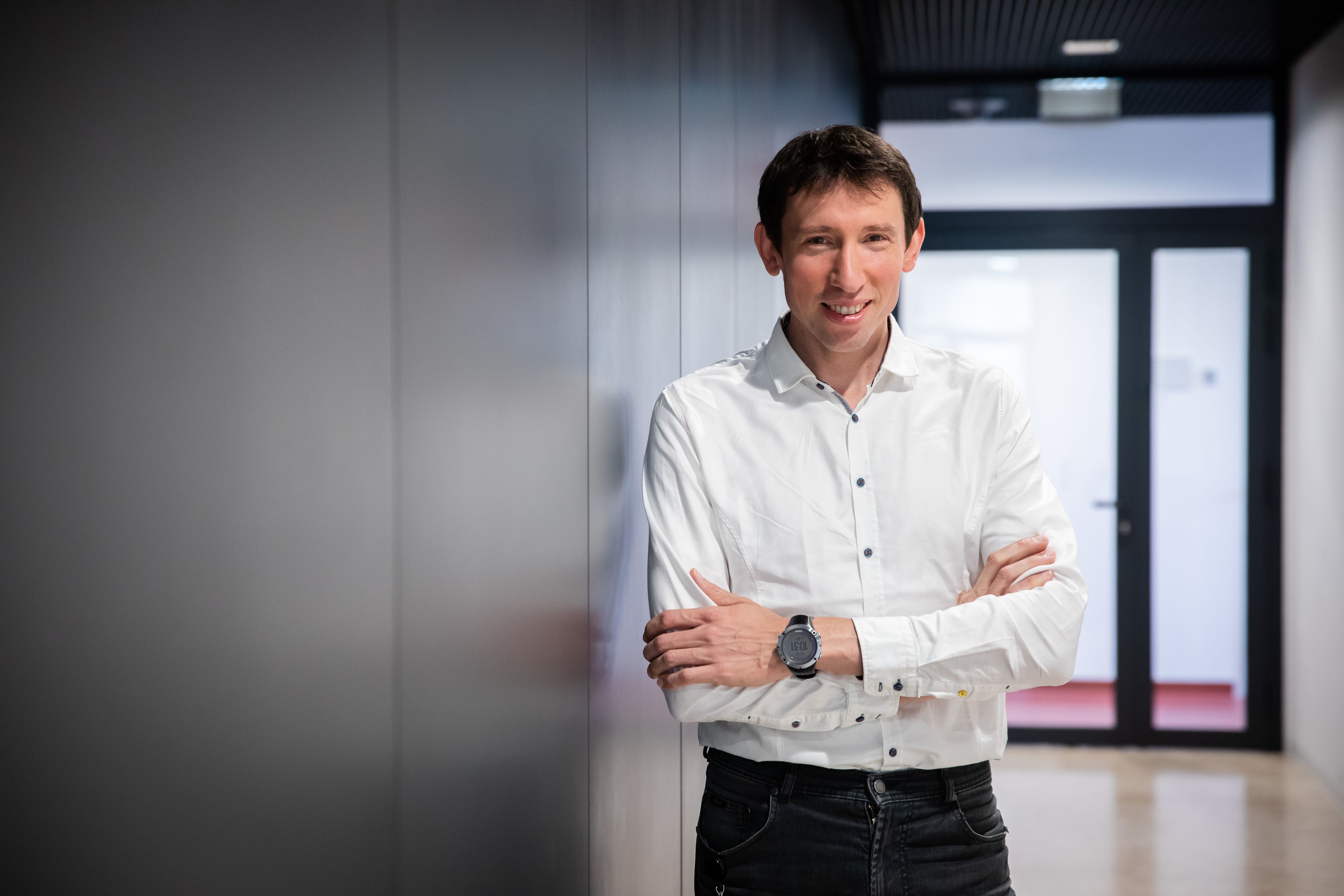 ISTA-Professor Stefan Freunberger forscht an möglichen Alternativen zu Lithium und Kobalt.