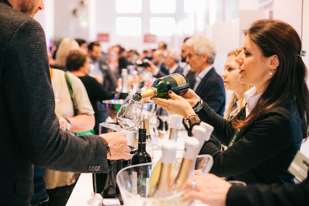 Das MondoVino findet heuer zum ersten Mal in der Wiener Marx Halle statt.