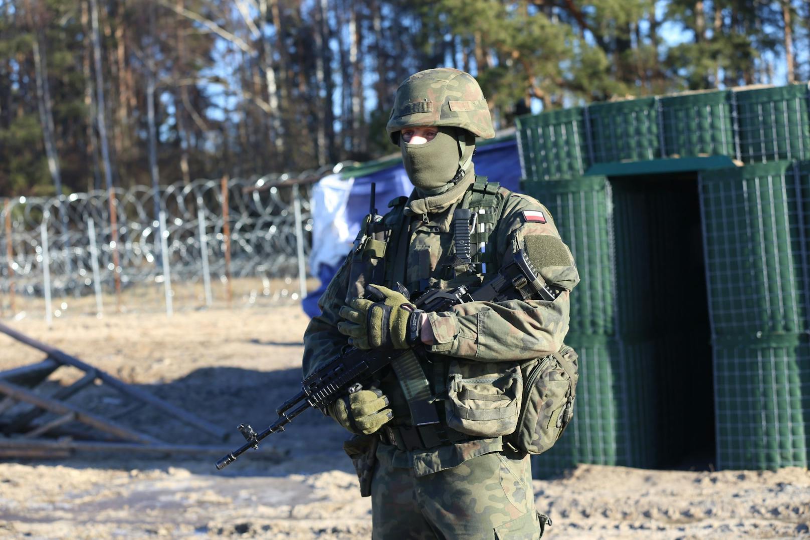 Polen plant die Stationierung von insgesamt 10.000 Soldaten entlang seiner Grenze zu Belarus. 