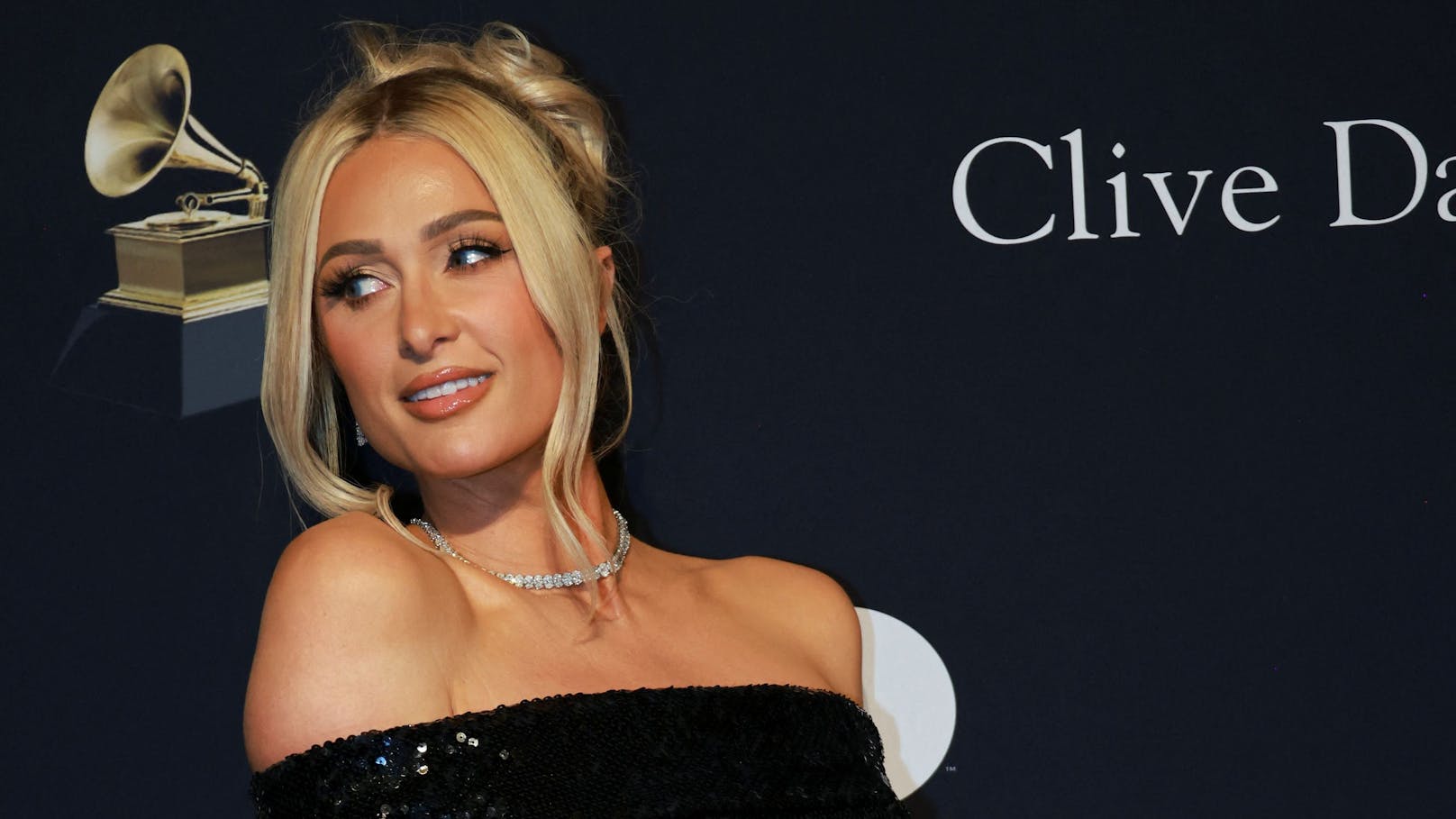Überraschung! Paris Hilton verkündet Geburt von Tochter