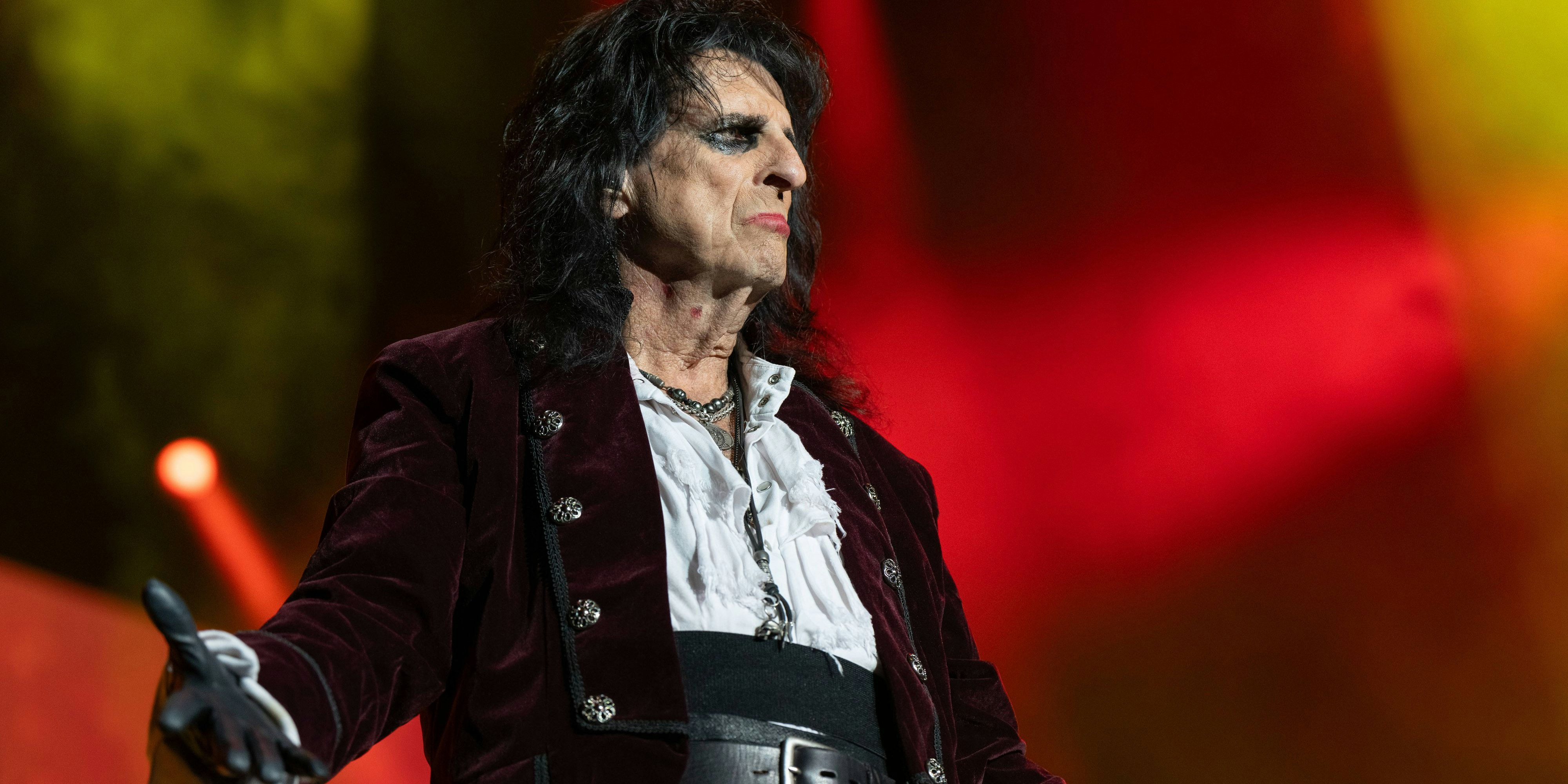 Auch Alice Cooper hat eine Meinung zu Till Lindemann.