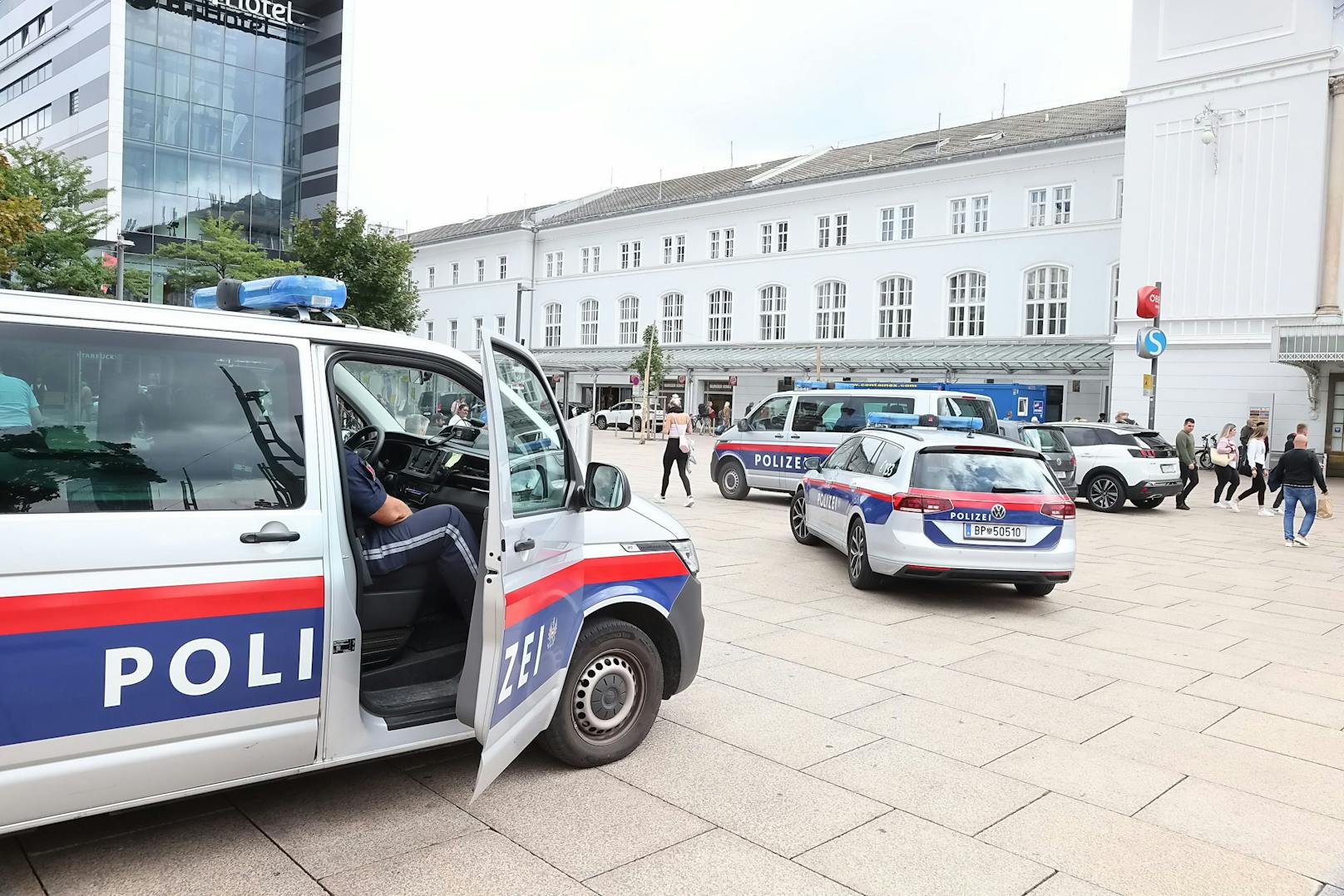 Großeinsatz in Salzburg – Bomben-Alarm am Hauptbahnhof