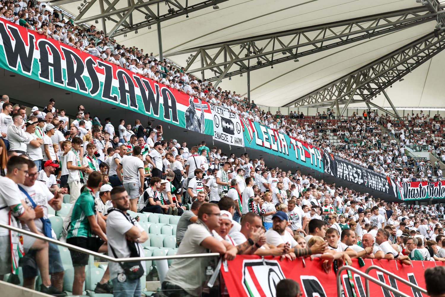 Fans von Legia Warschau sollen zum Duell mit der Austria nach Wien kommen. 