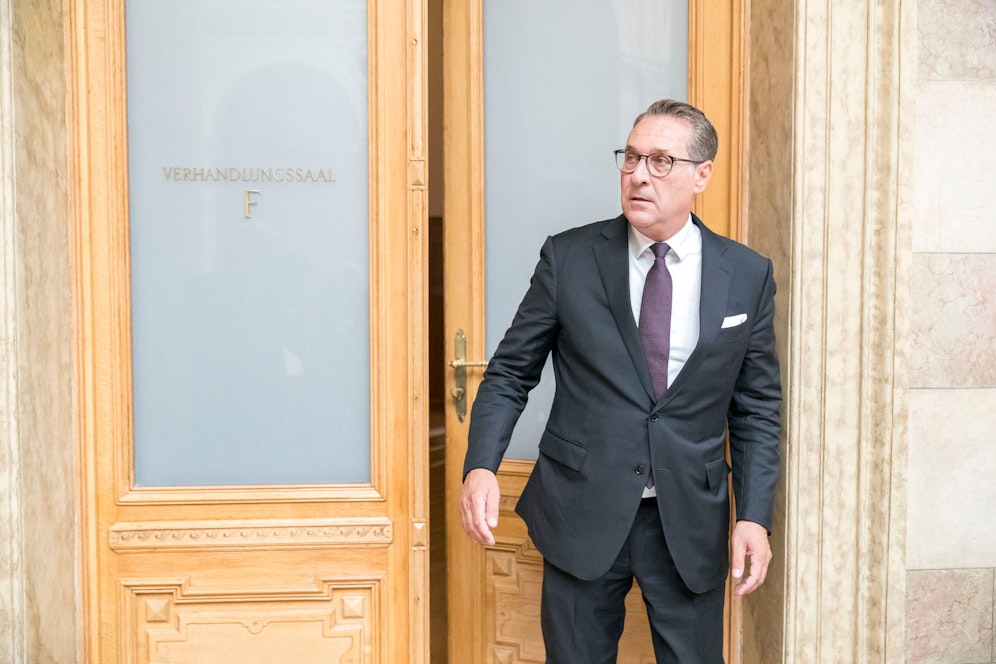 In der Spesen-Affäre rund um Ex-FPÖ-Chef Heinz-Christian Strache soll es eine Anklage gegen seinen ehemaligen Fahrer geben.
