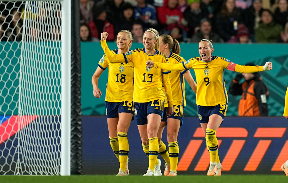 Schwedens Frauen-Team geigt bei der WM groß auf. 