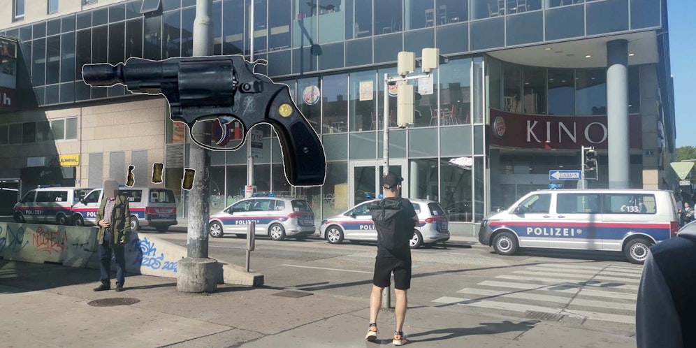 Ein 82-Jähriger bedrohte mehrere Angestellte in einem Wiener Geschäft.