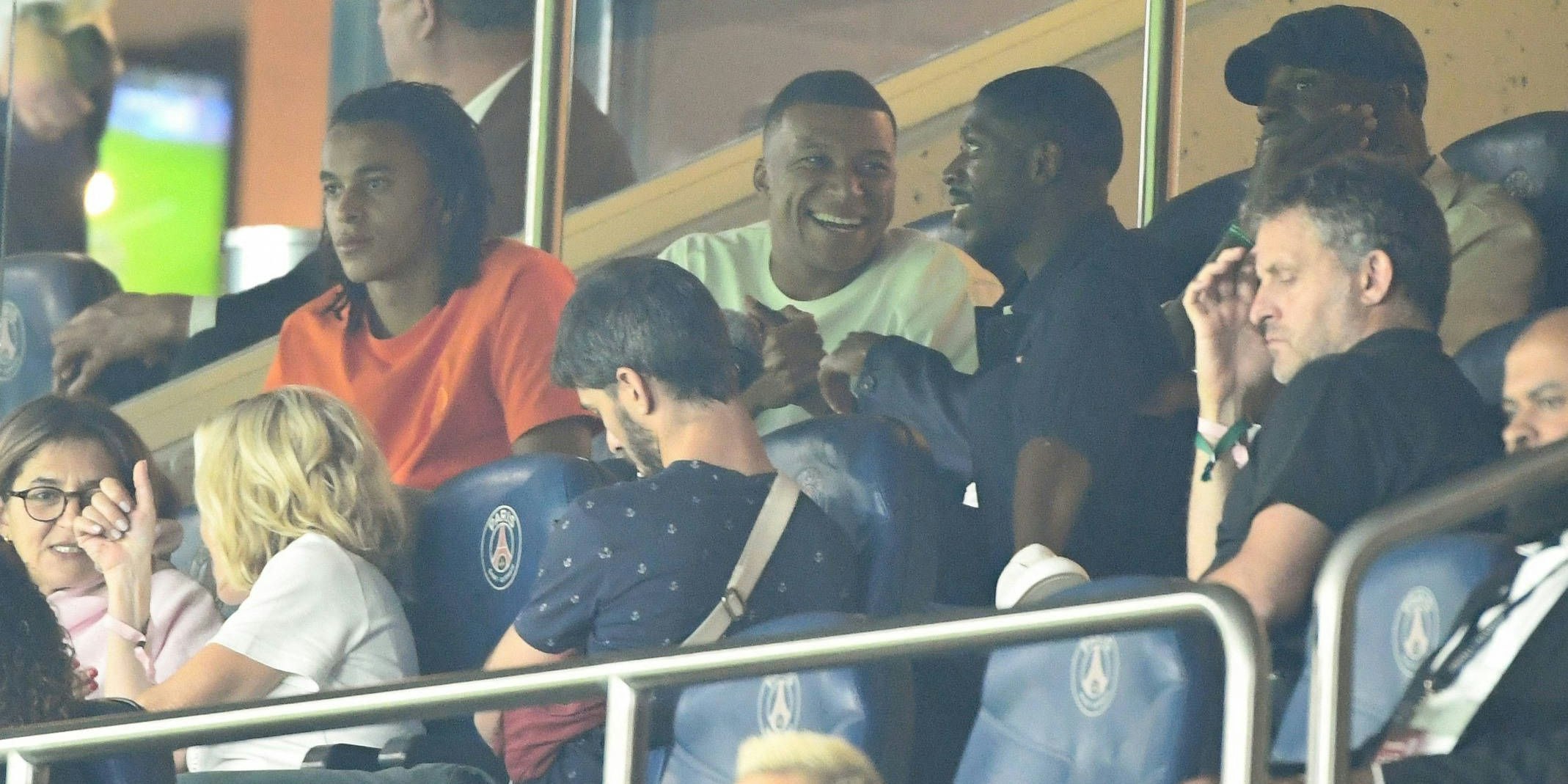 Kylian Mbappe schmorte zum Liga-Start auf der Tribüne.