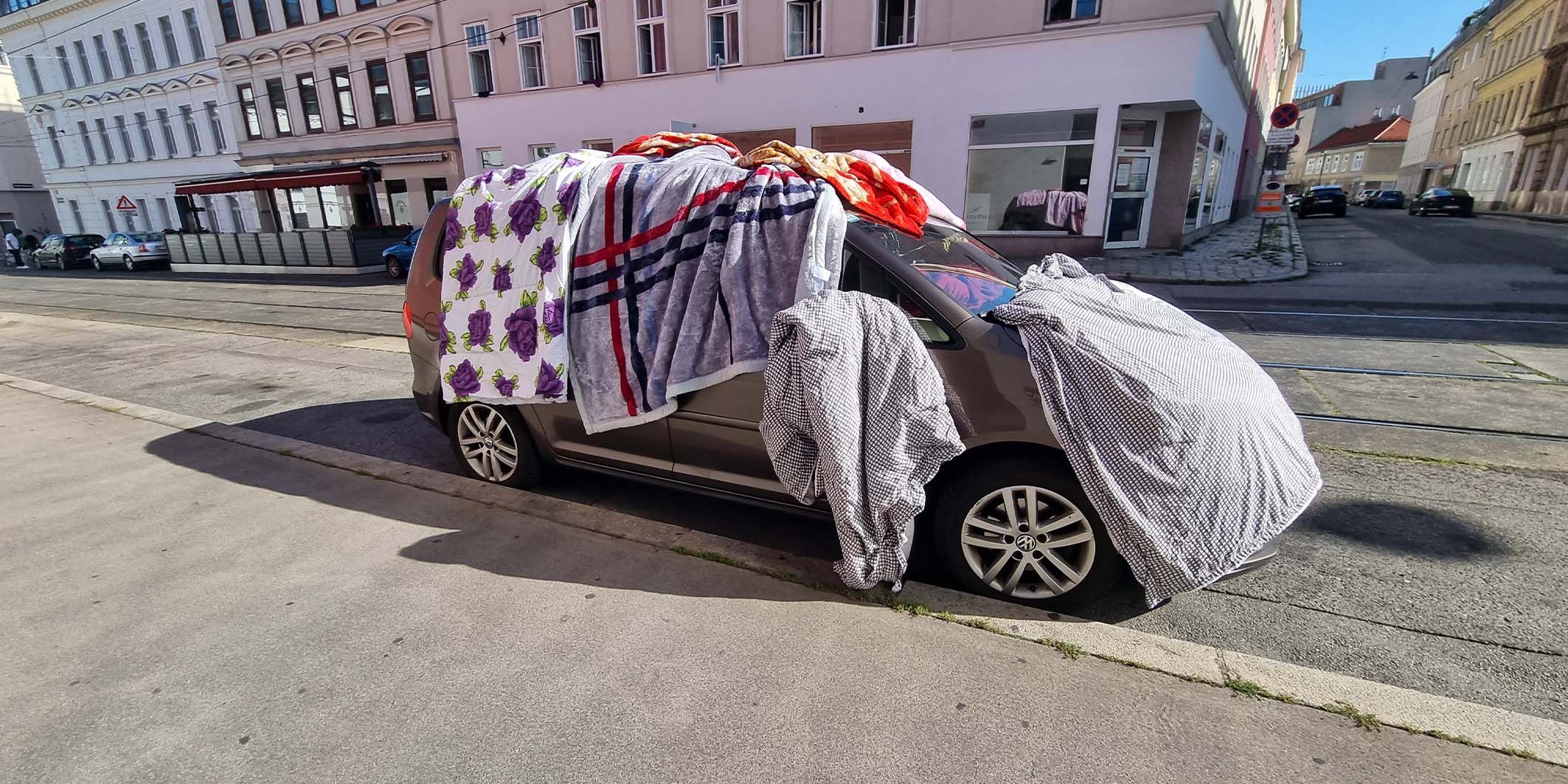 Ein Auto im 17. Bezirk sorgte bei einer Wienerin für Lacher.