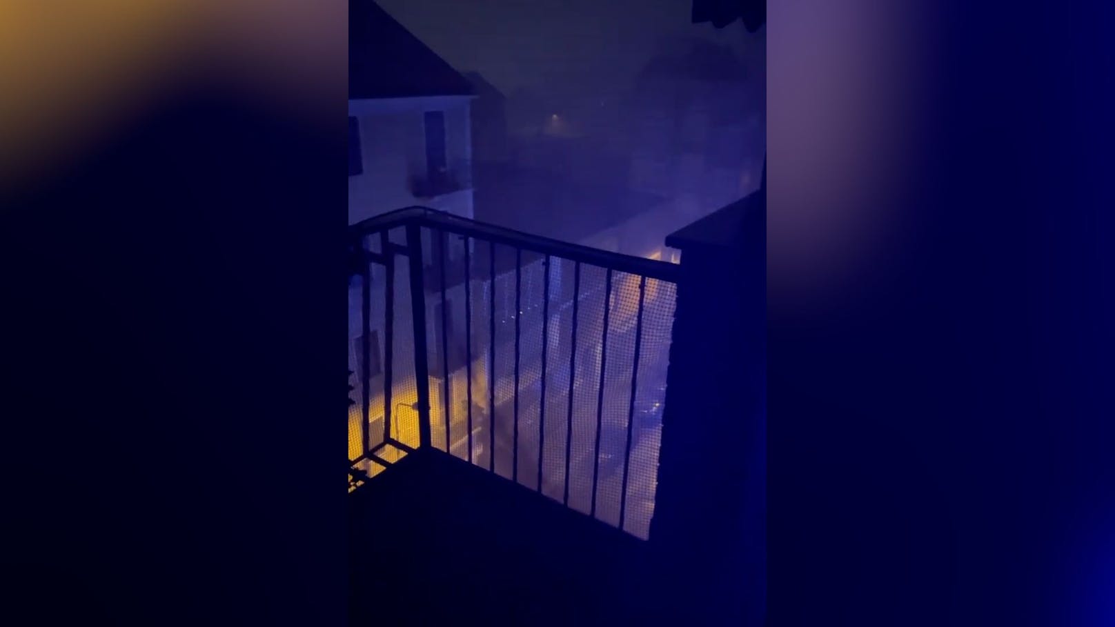 Ein Unwetter in der Nähe von Turin löst im Ort Bardonecchia am Sonntagabend eine Sturzflut aus. Eine Schlamm- und Gerölllawine donnert wie aus heiterem Himmel durch das Dorf.