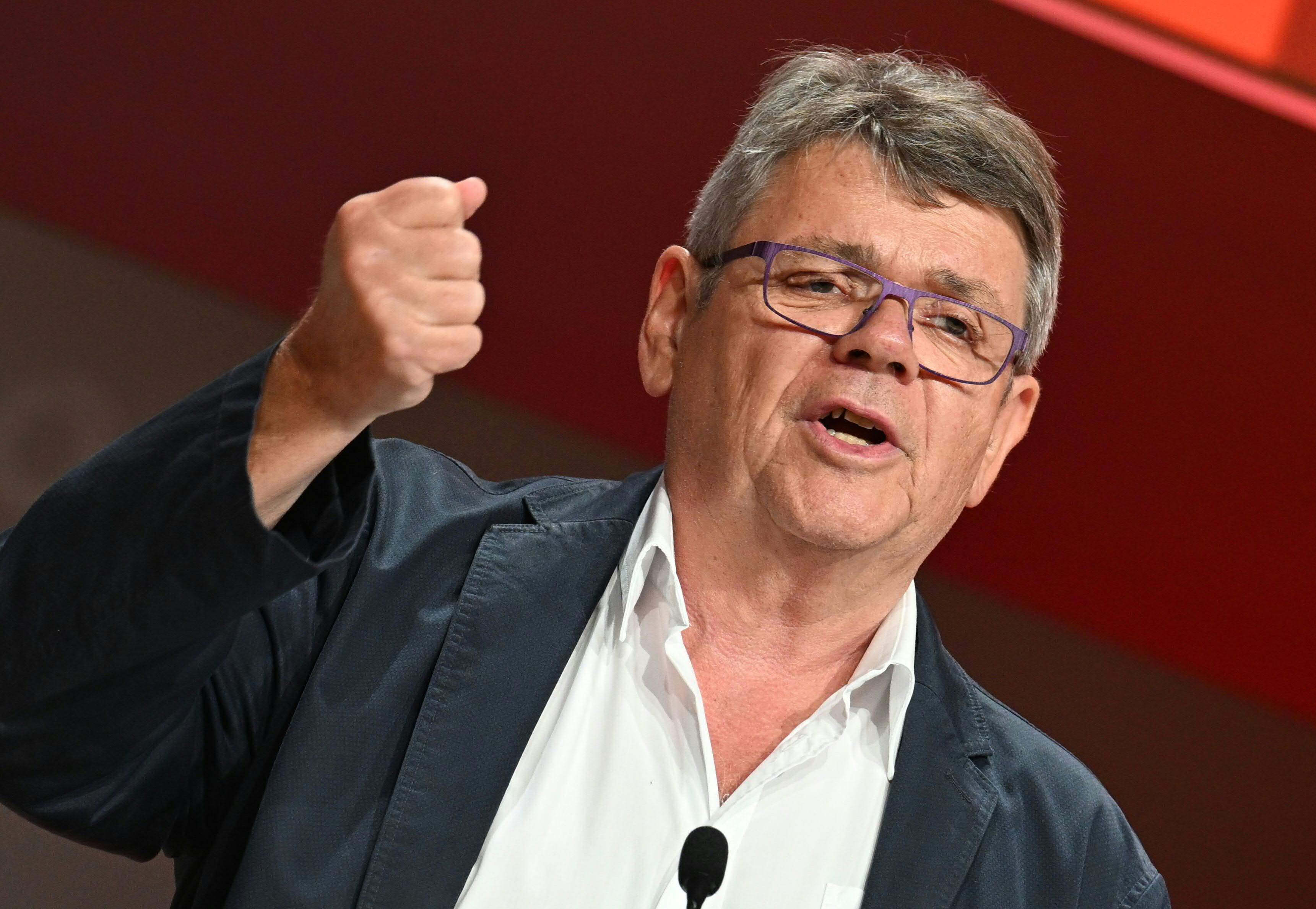 Kämpferisch: ÖGB-PRäsident Wolfang Katzian erteilt einer Senkung der Lohnnebenkosten eine klare Absage. 