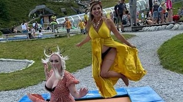 "Bambi" und "Wildsau" hatten&nbsp;am Trampolin sichtlich Spaß.