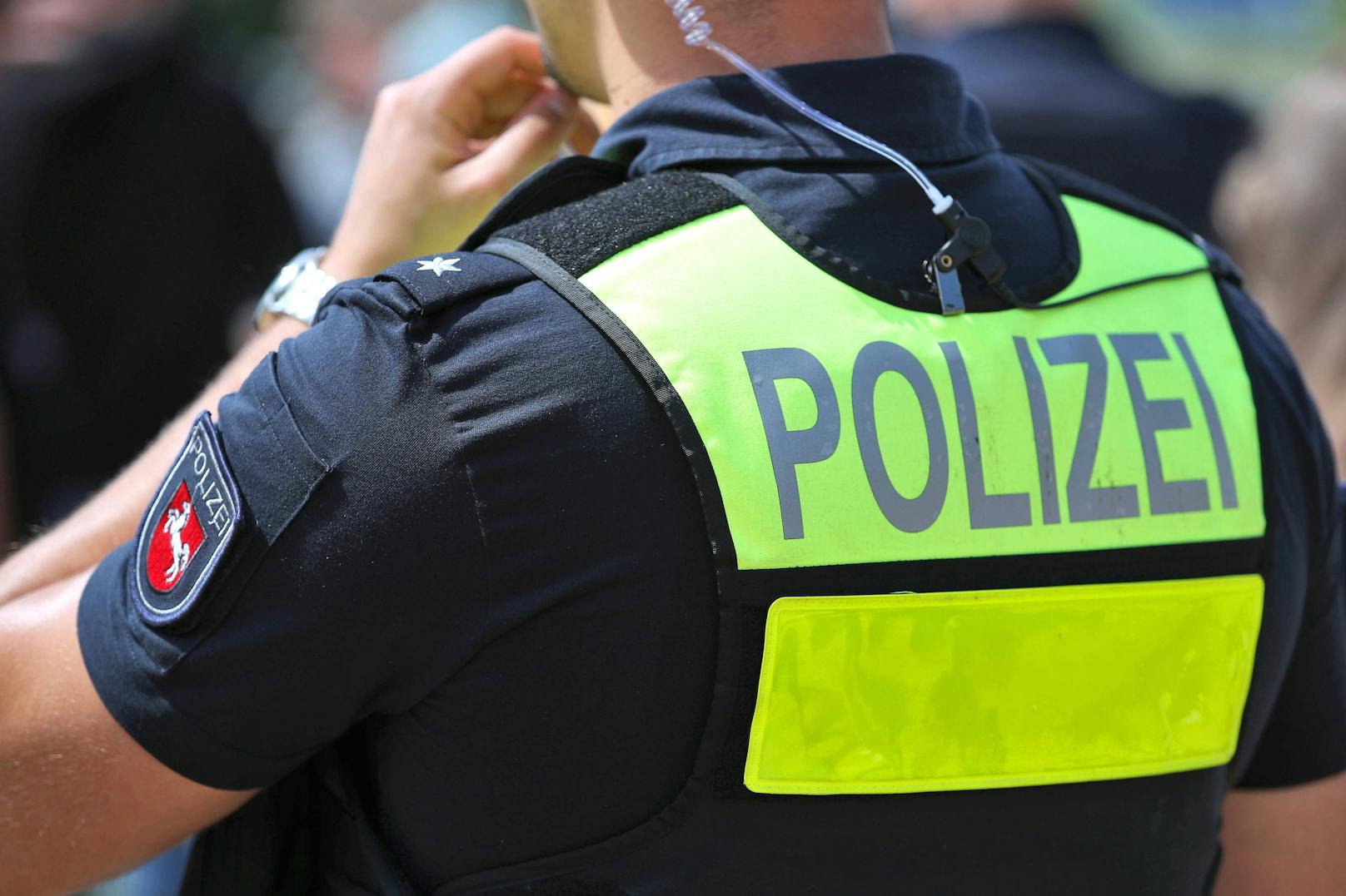 Der Berliner Polizeihauptkommissar soll mehr als 57.000 Euro erbeutet haben. (Symbolbild)