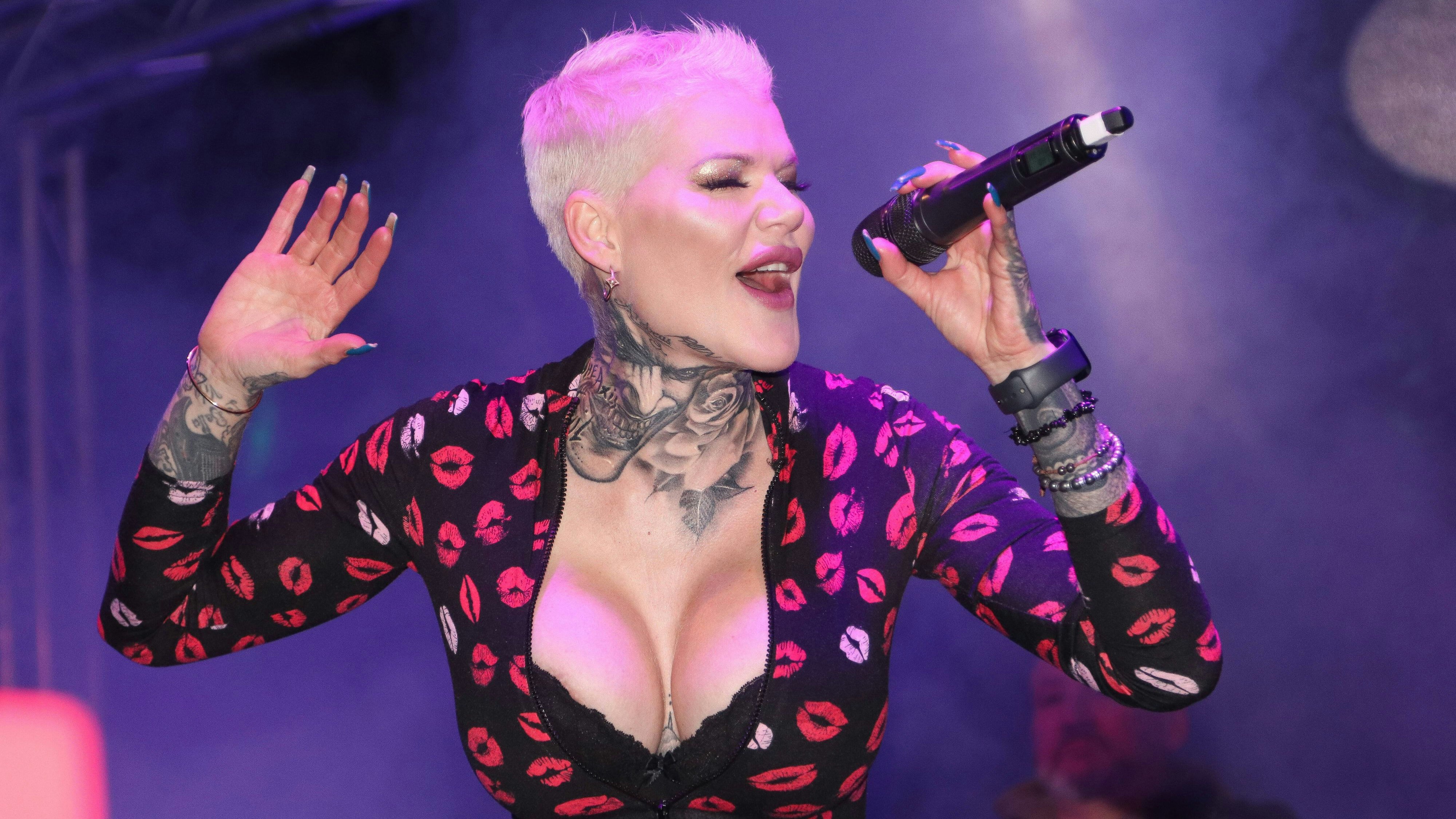 Melanie Müller bei der Apres Ski Party am Sachsenring in Oberlungwitz, Deutschland, 4. Februar 2023. 