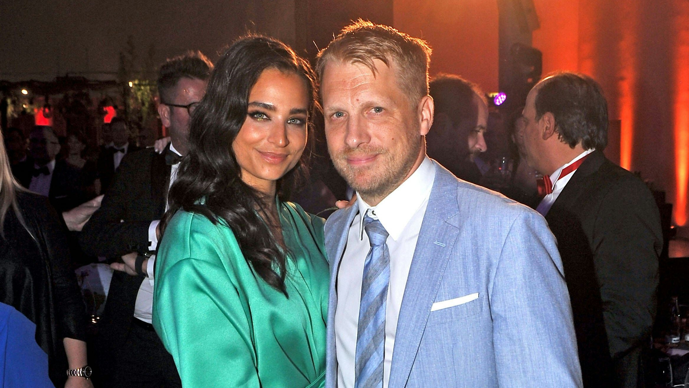  Charity-Gala. Oliver und Amira Pocher anläßlich der Charity-Gala am 29.10.2022 Dolce Hotel Bad Nauheim. 20090101MWI50678 *** Charity Gala Oliver and Amira Pocher on the occasion of the Charity Gala on 29 10 2022 Dolce Hotel Bad Nauheim 20090101MWI50678