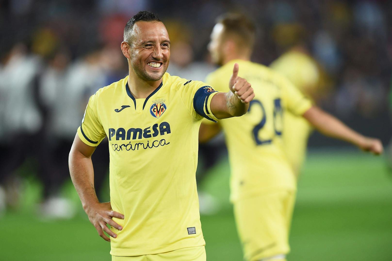 Fußball-Star Santi Cazorla  spielt nun für den Mindestlohn. 