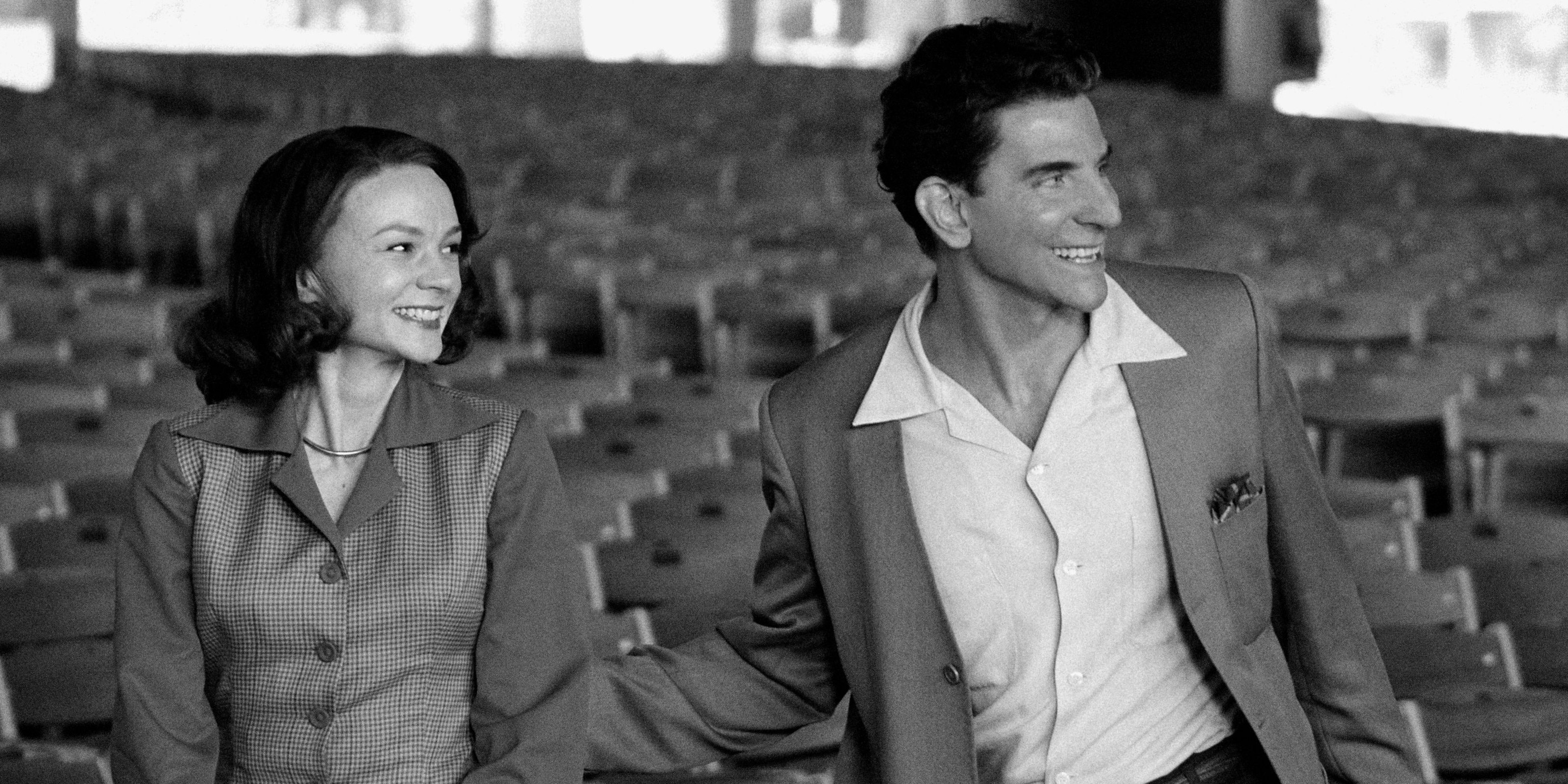 Maestro. (L to R) Carey Mulligan as Felicia Montealegre and Bradley Cooper as Leonard Bernstein (Director/Writer) in Maestro. Cr. Jason McDonald/Netflix © 2023.