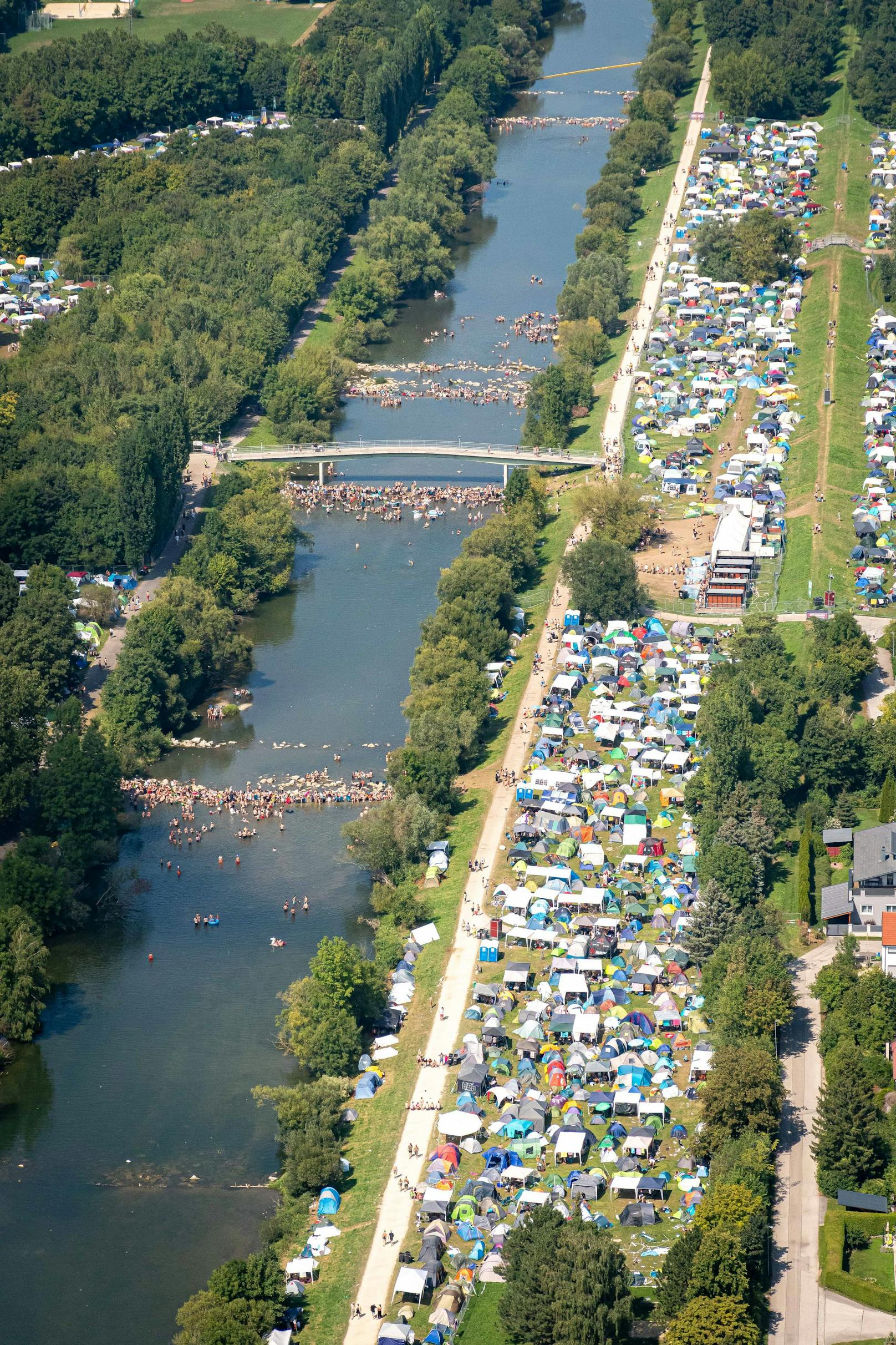 Die Traisen diente für die Festival-Gäste zur Abkühlung.