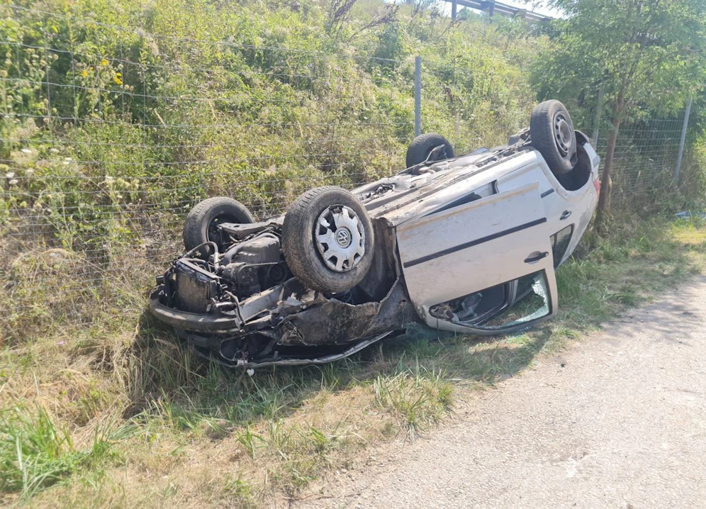 Die Einsatzkräfte rückten zu einem Unfall aus, aber vom Lenker fehlte jede Spur.