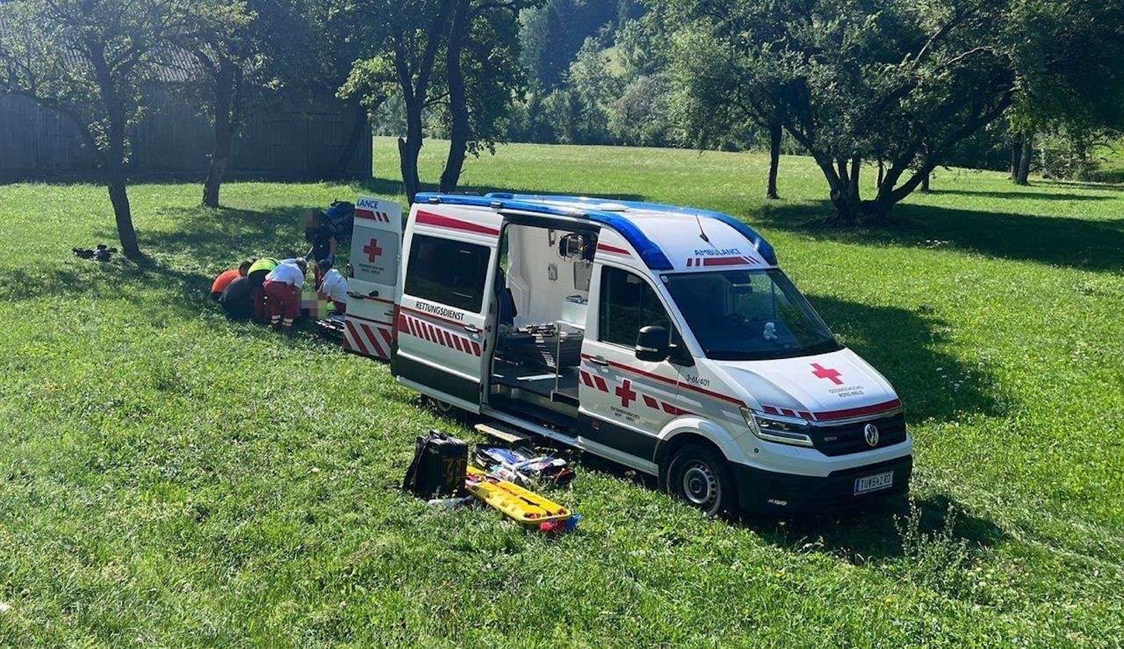 Biker stürzte schwer in Kleinzell – per Heli ins Spital