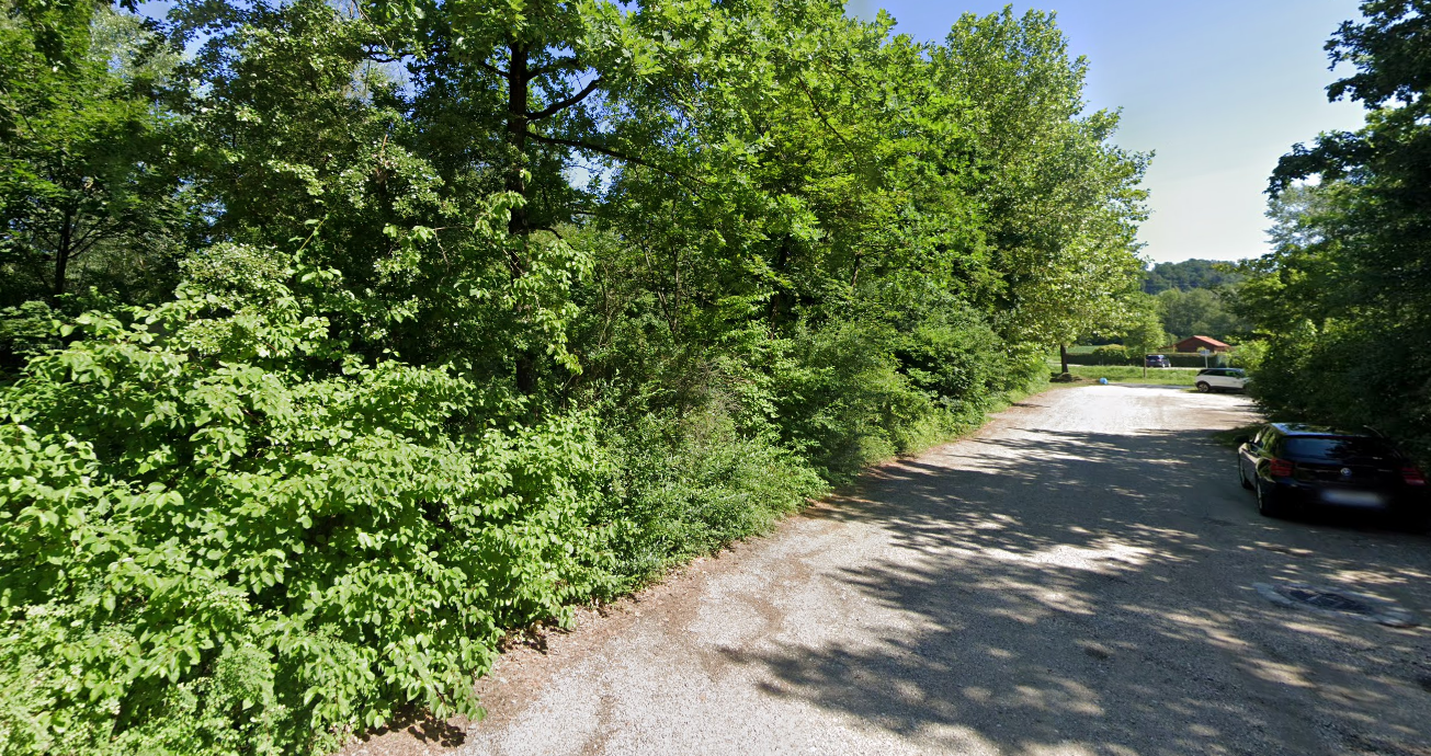 In der Au am Pleschinger See nahe Linz wurden zwei Frauen belästigt.