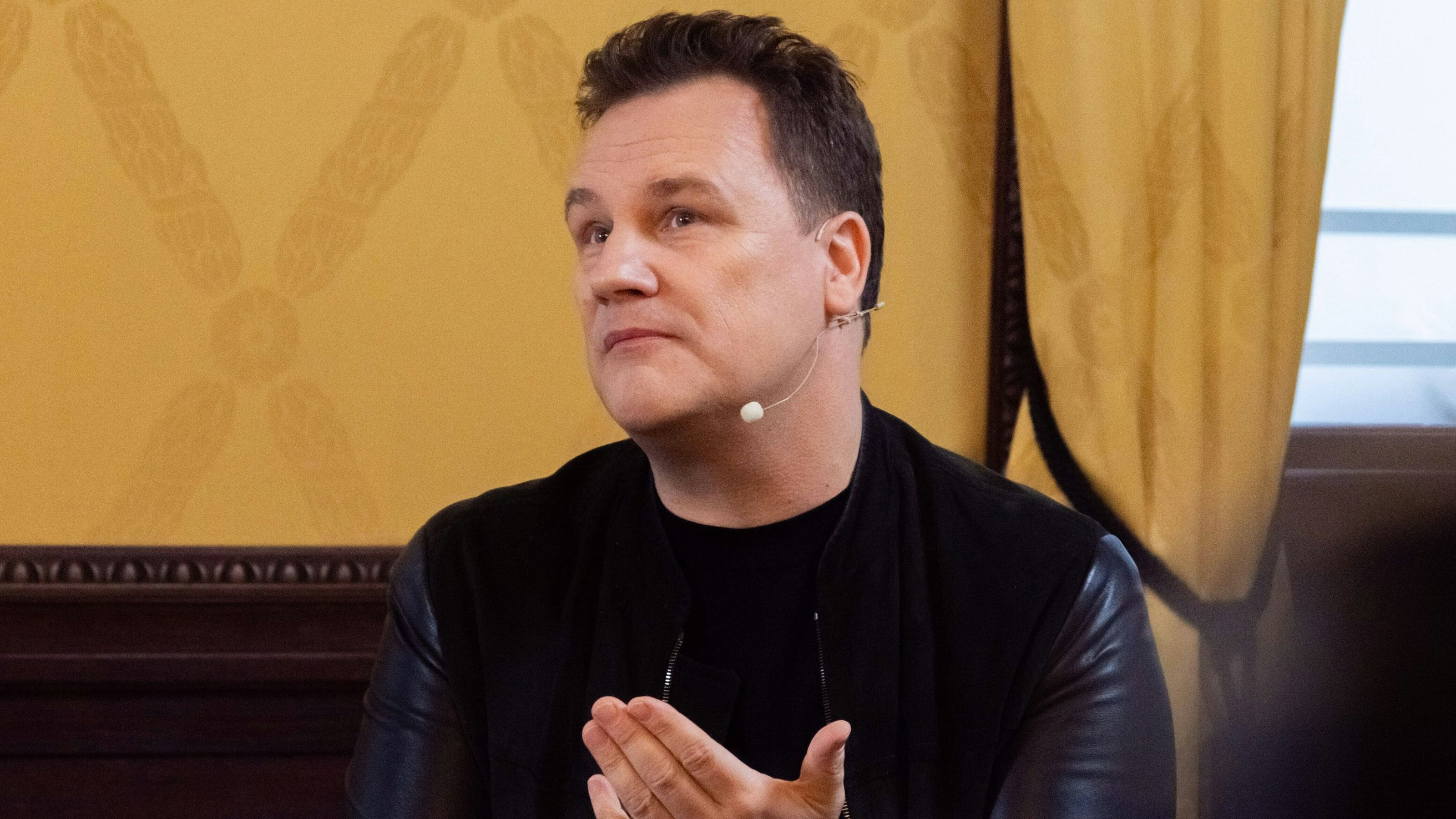 Guido Maria Kretschmer ist muss von einem wichtigen Menschen Abschied nehmen.