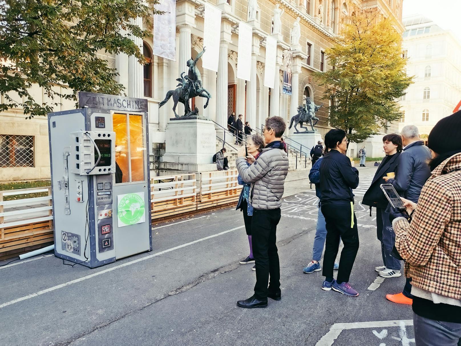 "Klima-Zeitmaschine" ist eine Kunstinstallation, um die Klimazukunft mit allen Sinnen zu erspüren.