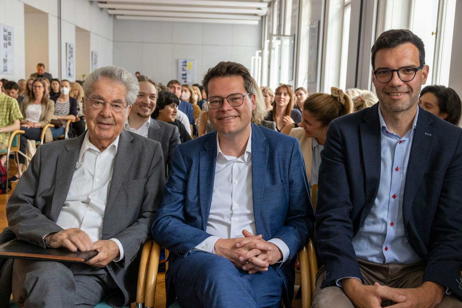 Veranstaltung zum Weltklimagipfel in der Bildungsdirektion Wien am 7. Juni 2022: Ehemaliger Bundespräsident Dr. Heinz Fischer,&nbsp;Amtsführender SR Mag. Jürgen Czernohorszky und BD Mag. Heinrich Himmer.