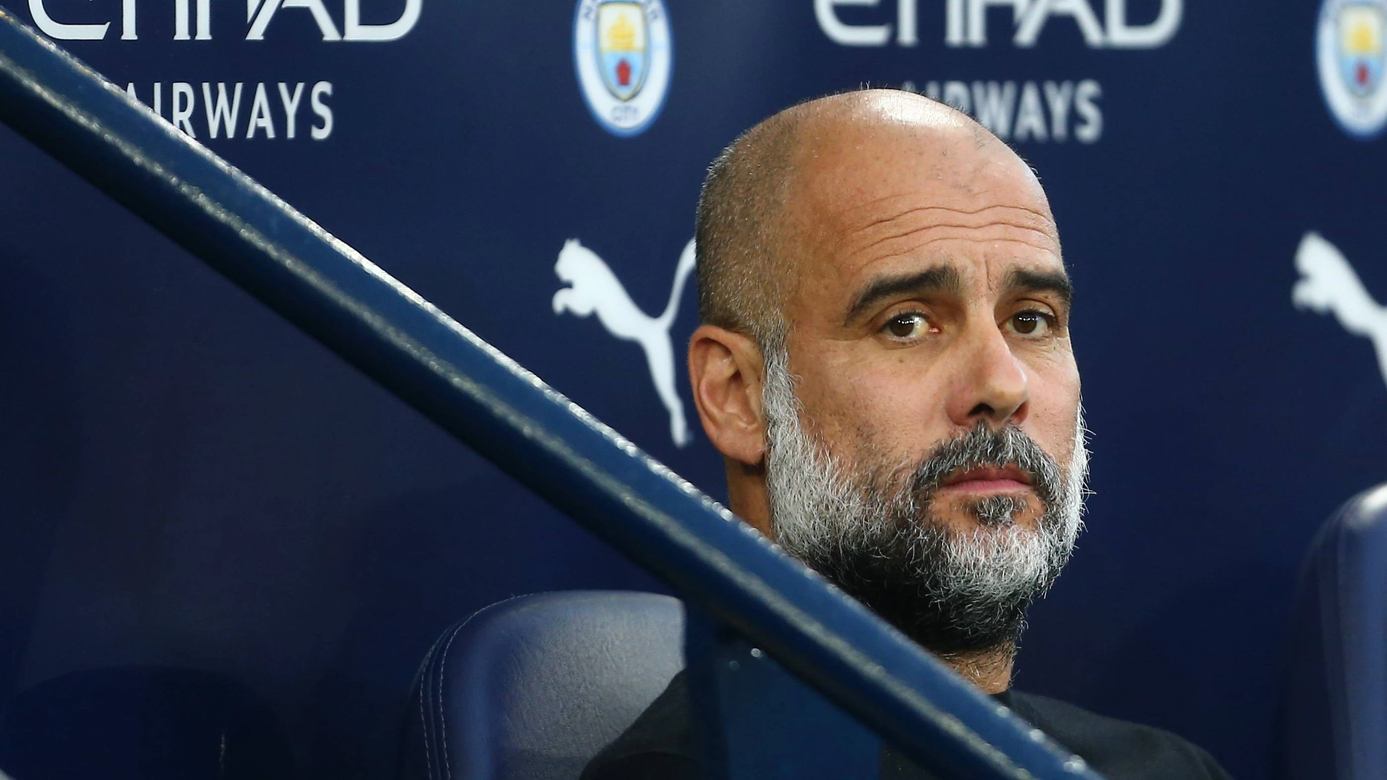 Star-Coach Pep Guardiola hat sich einer Rücken-Operation unterzogen. 