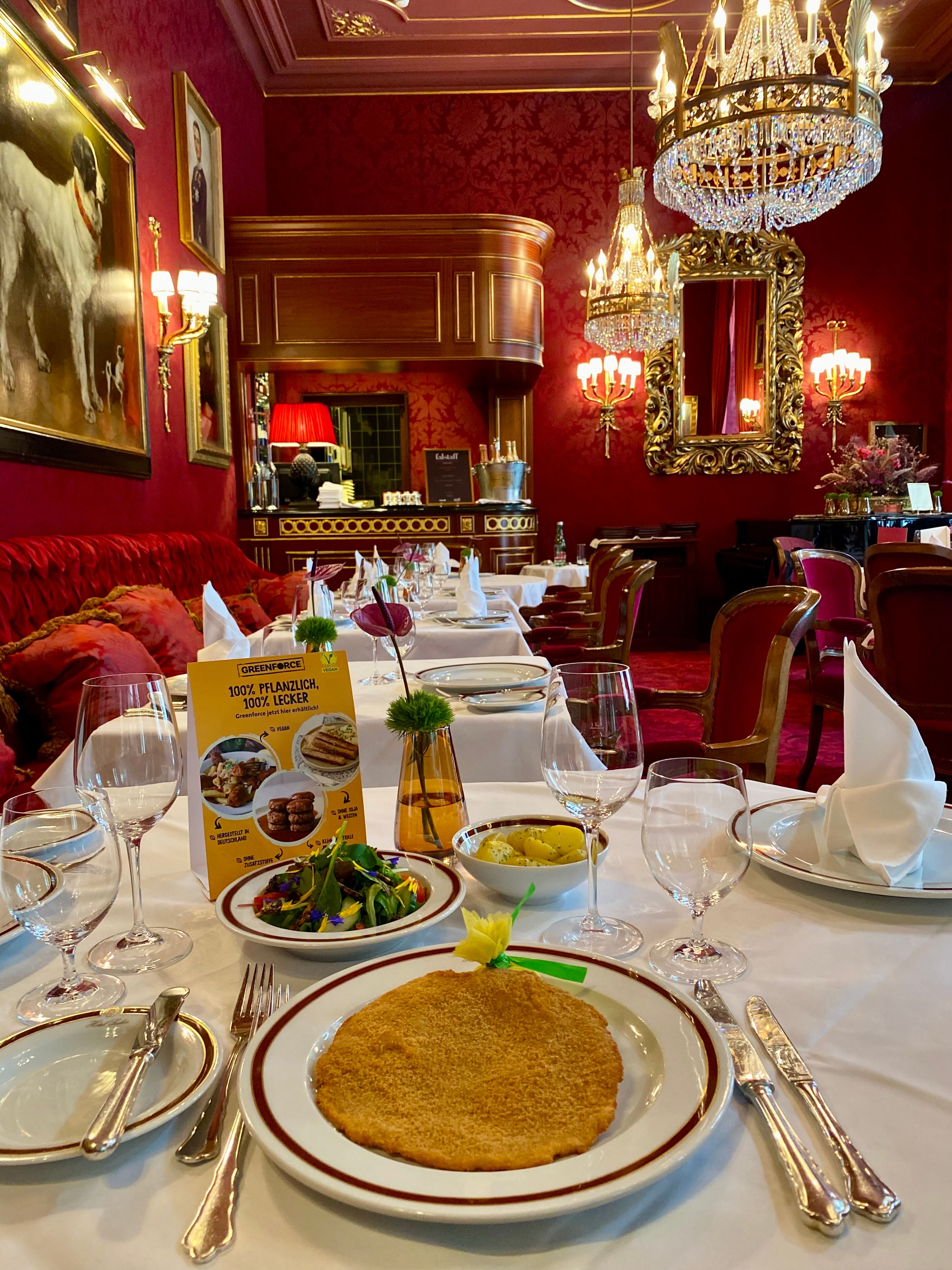 Vegane Alternative in Wiens berühmtestem Hotel: Das Sacher bietet nun ein fleischloses Schnitzel an.&nbsp;