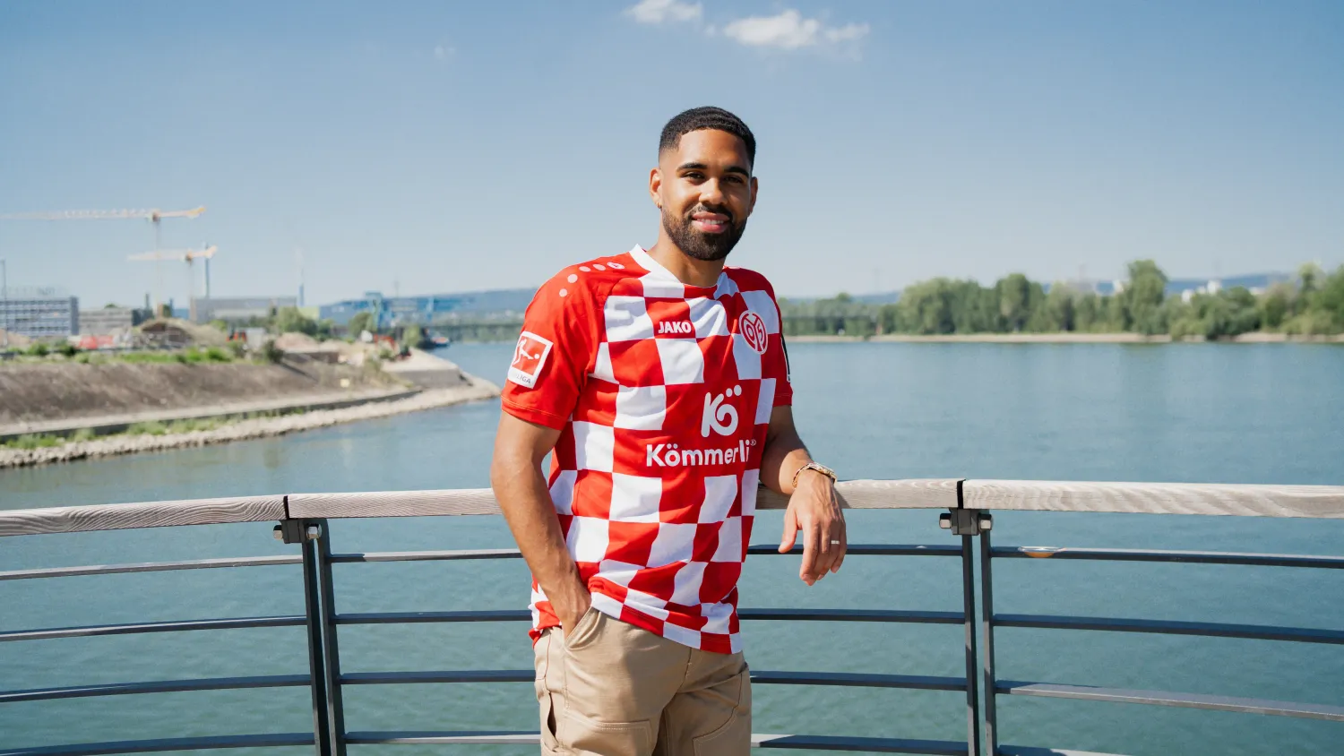 Phillipp Mwene kehrt zu Mainz 05 zurück. 