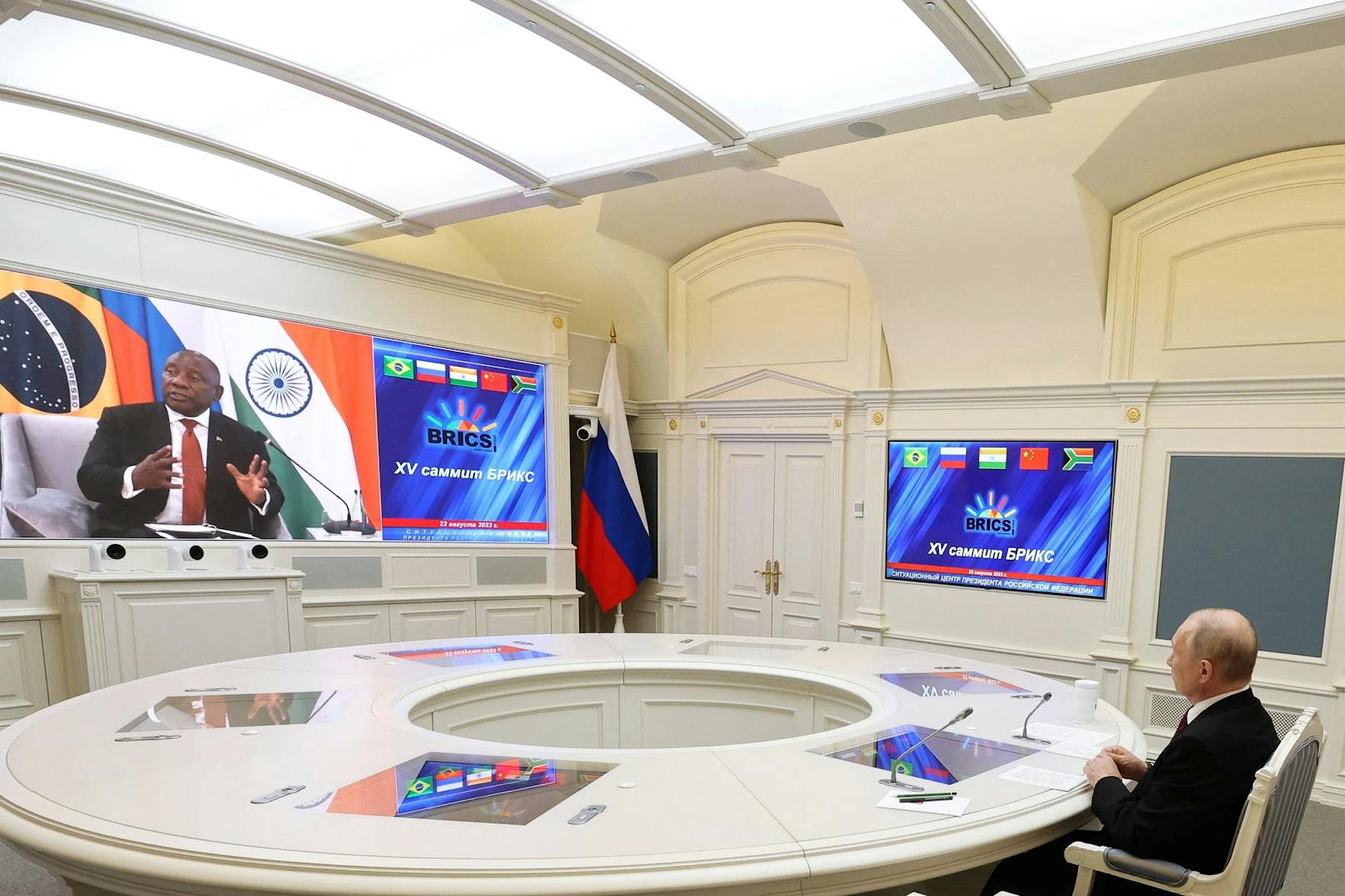 Wladimir Putin wohnt dem dreitägigen Treffen via Online-Zuschaltung bei. 