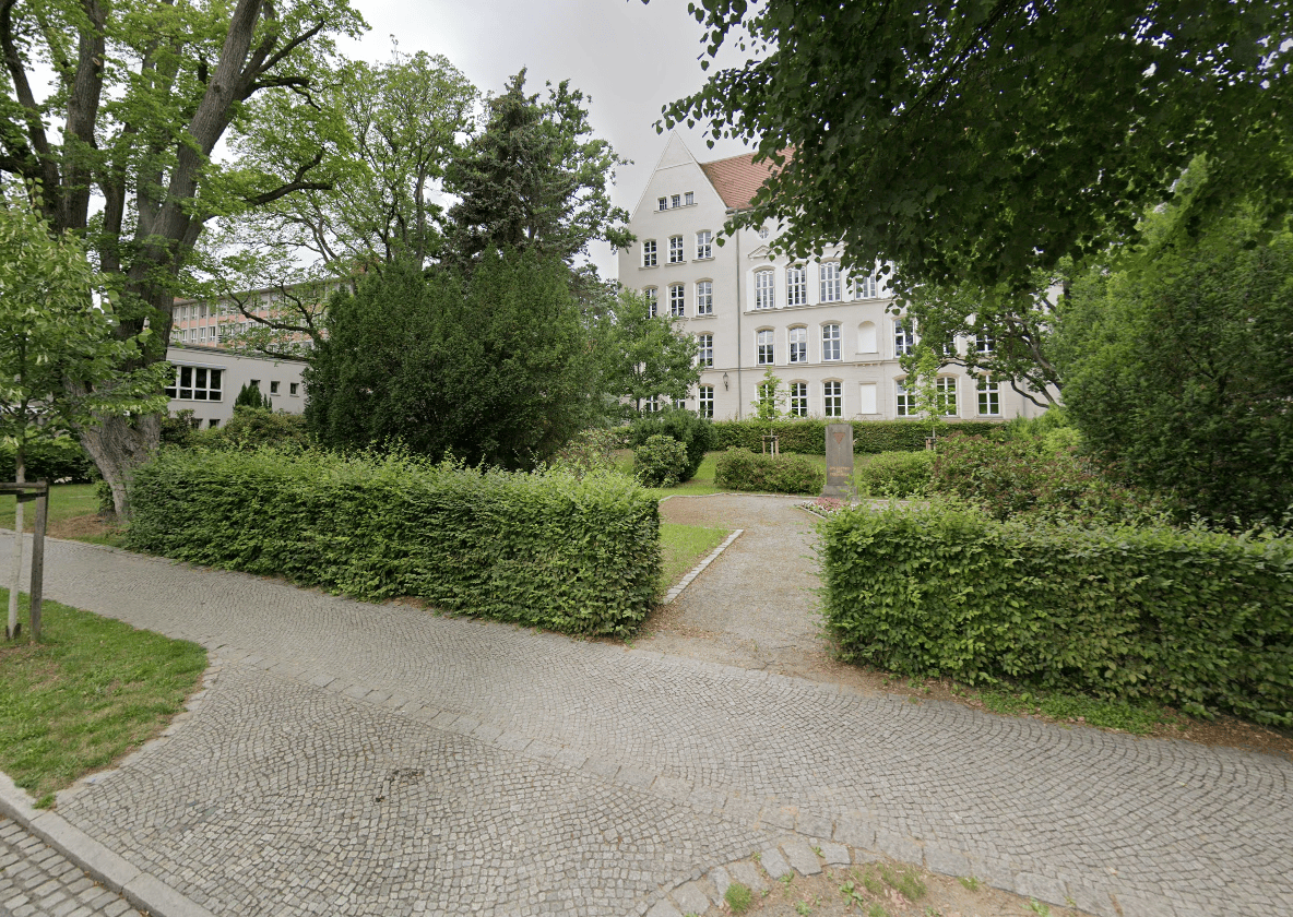 Die Volksschule in der Kirchstraße in Bischofswerda.