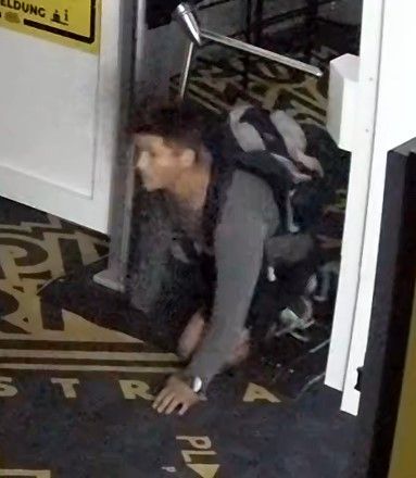 Polizei jagt Einbrecher mit auffälligen Puma-Sneakers