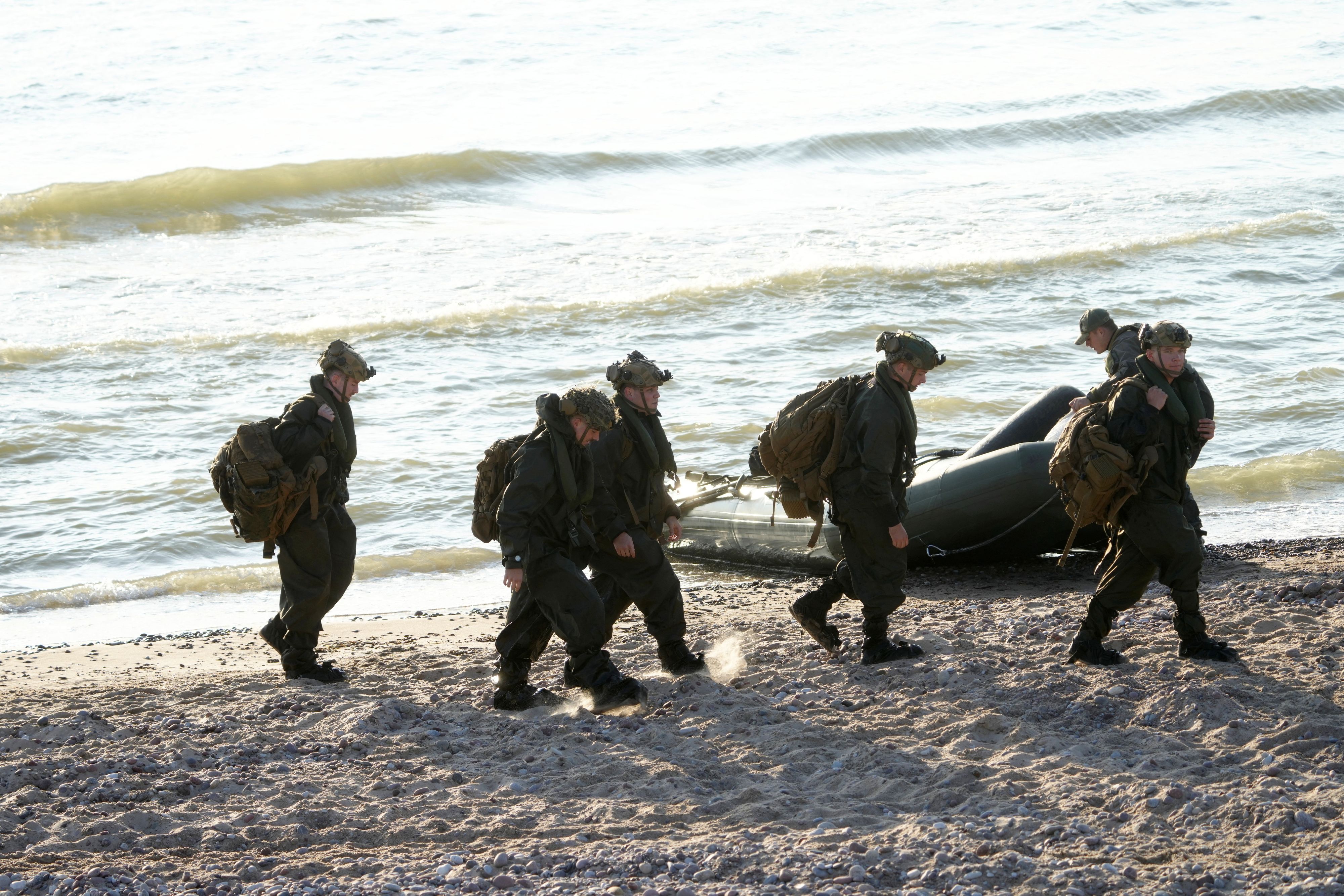 U.S. Marines and British Royal Marines perform a landing-from-sea exercise during Baltops 23 military drill near Ventspils, Latvia June 6, 2023. REUTERS/Ints Kalnins