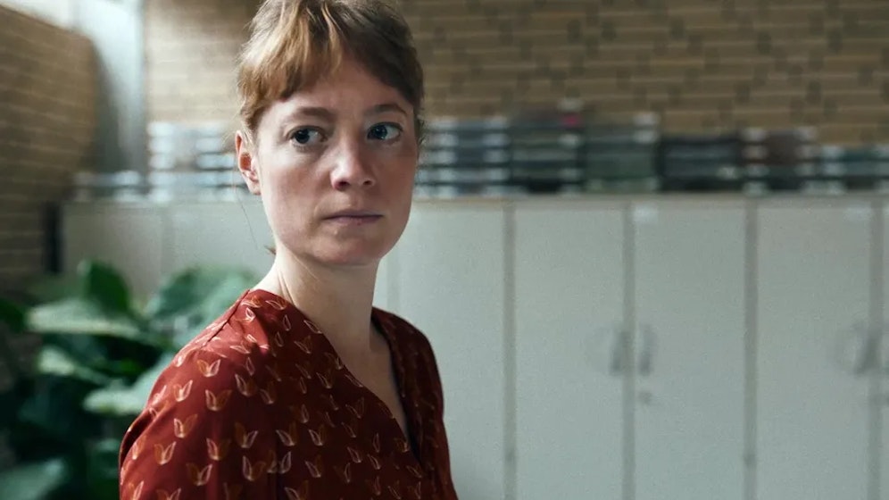 Leonie Benesch spielt eine Lehrerin