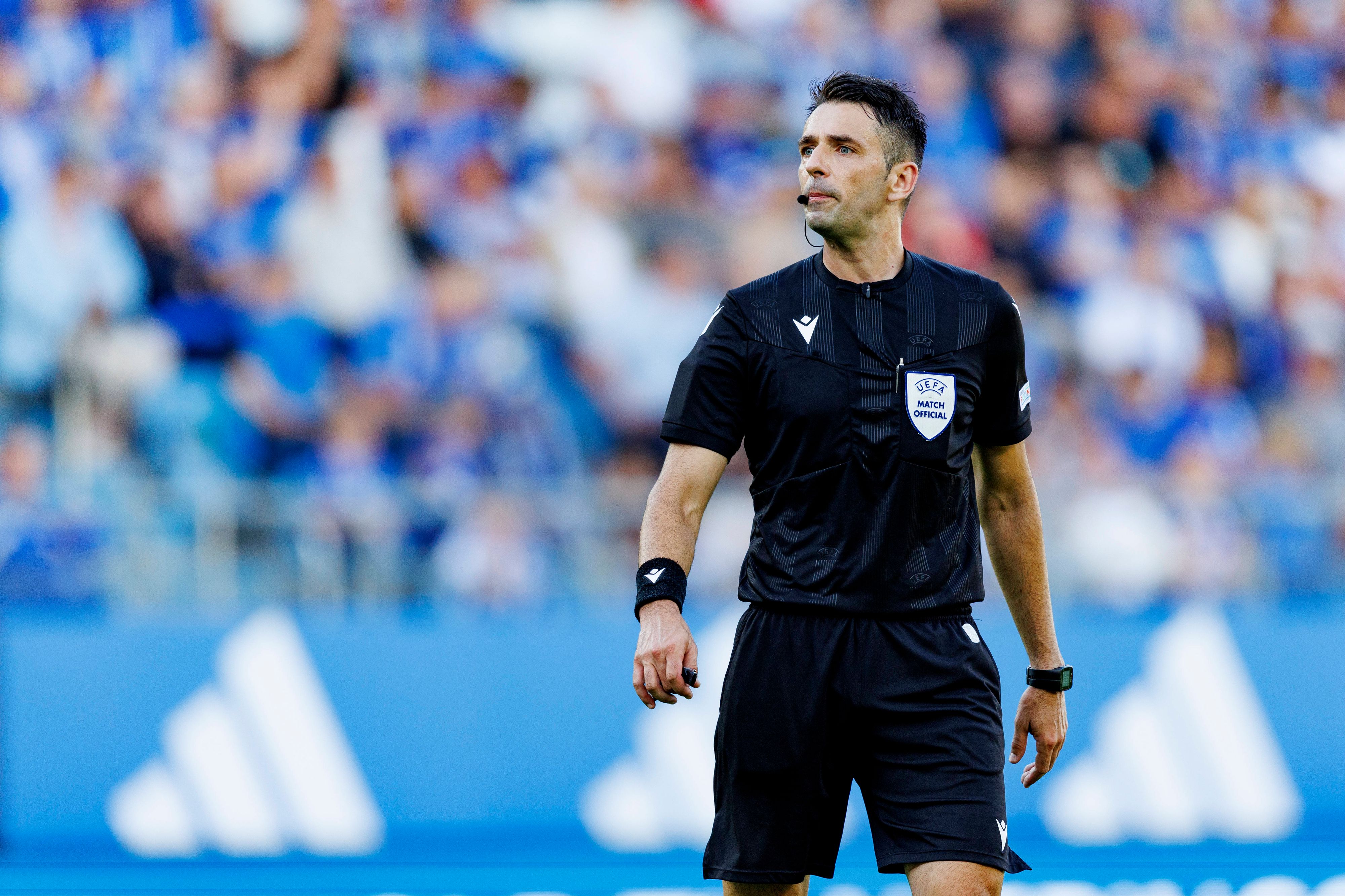 Der kroatische Referee Igor Pajac bestellte nach dem Spiel sechs Bier in seine Kabine. 