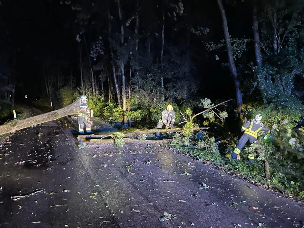Im Bezirk Amstetten mussten mehrere Feuerwehren ausrücken.