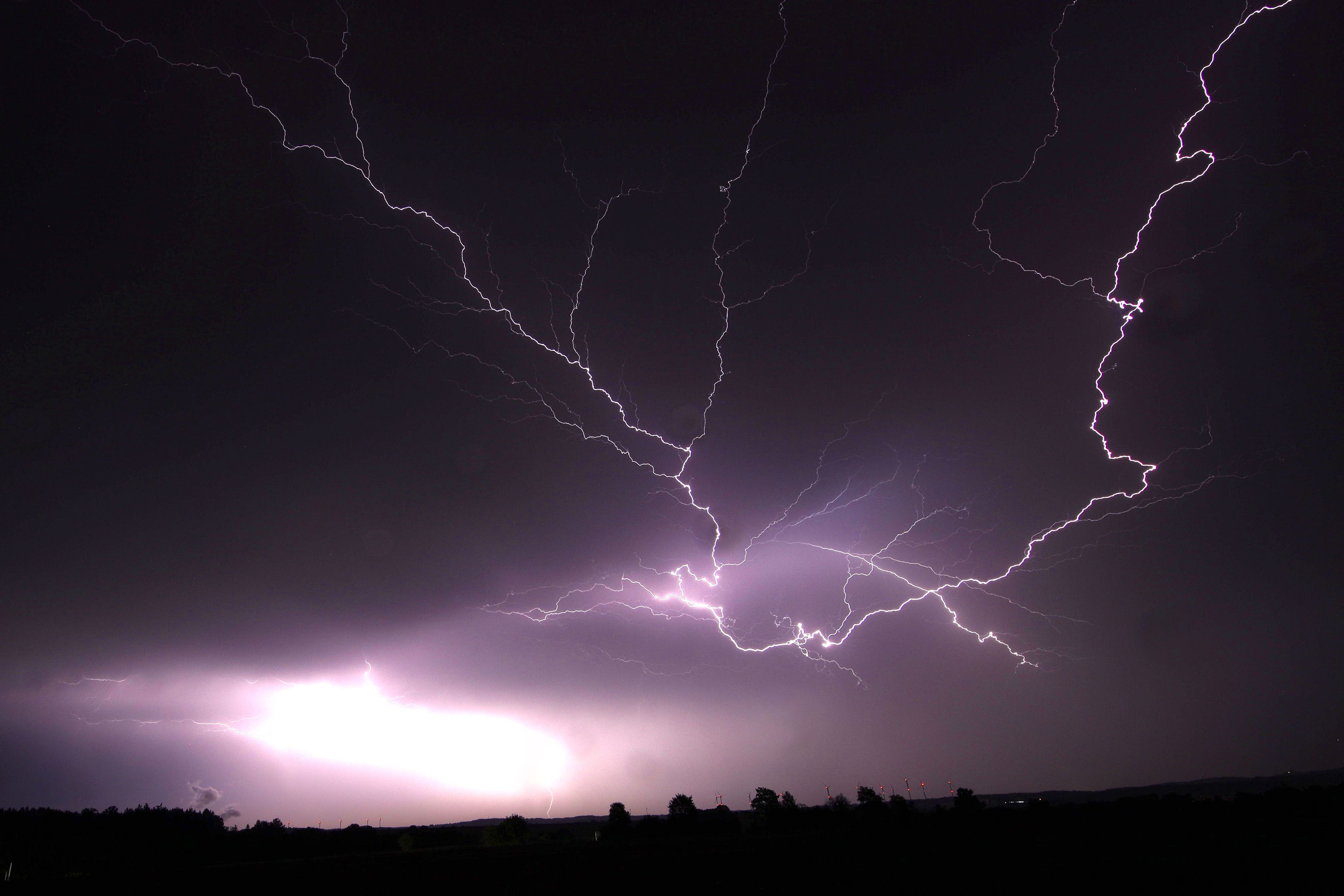 In Vorarlberg wurde Unwetter-Warnstufe Rot ausgerufen. (Symbolbild)